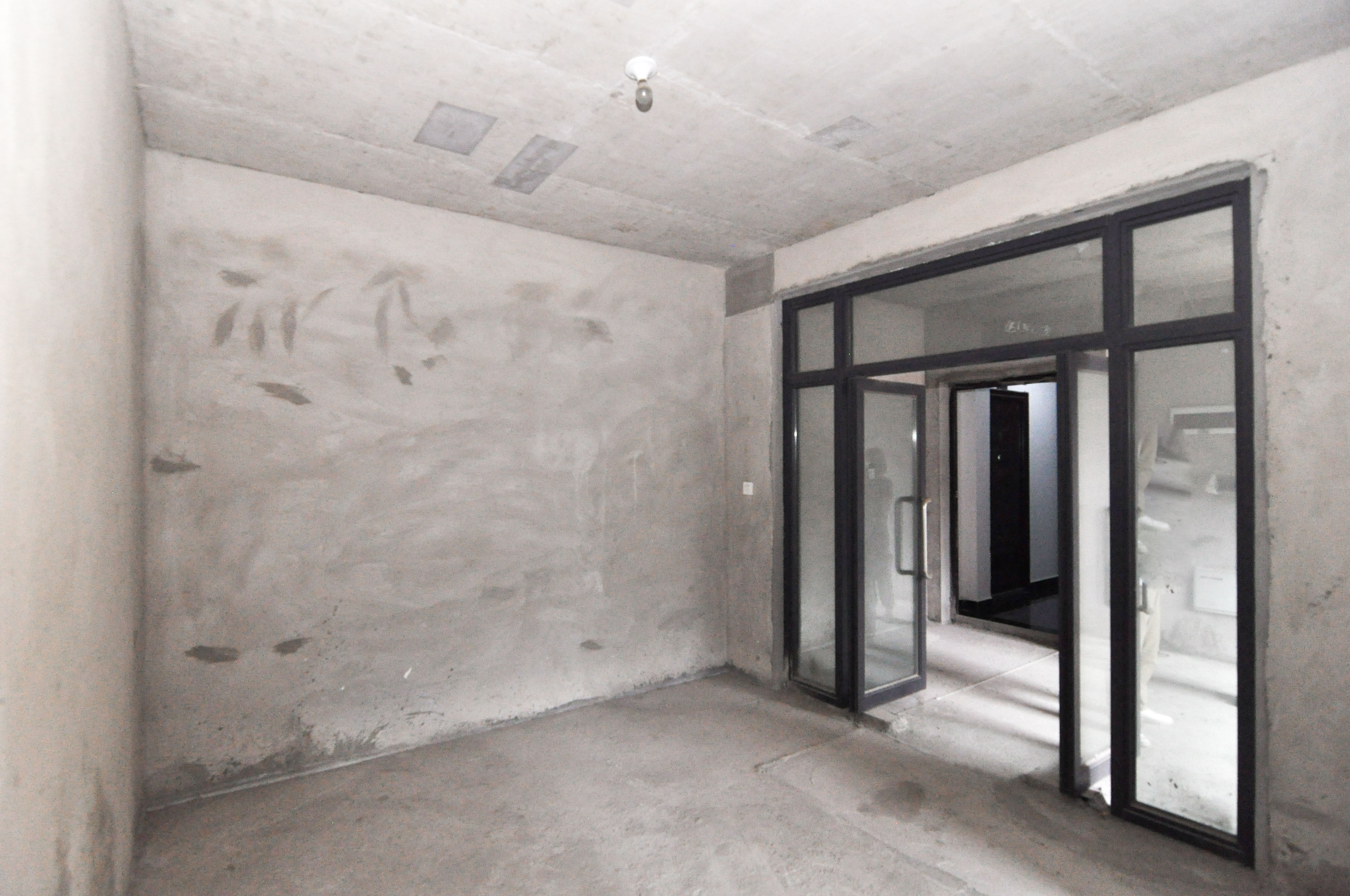 中央美郡  4室2厅2卫    130.0万 中央美郡  4室2厅2卫    130.0万其他