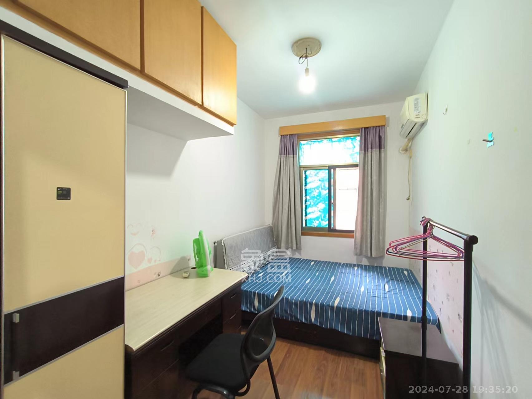 芙蓉楼 2室1厅1卫 2100.0元/月 芙蓉楼 2室1厅1卫 2100.0元/月室内图