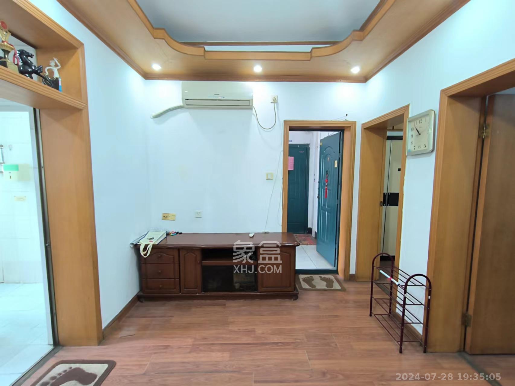 芙蓉楼  2室1厅1卫    2100.0元/月室内图