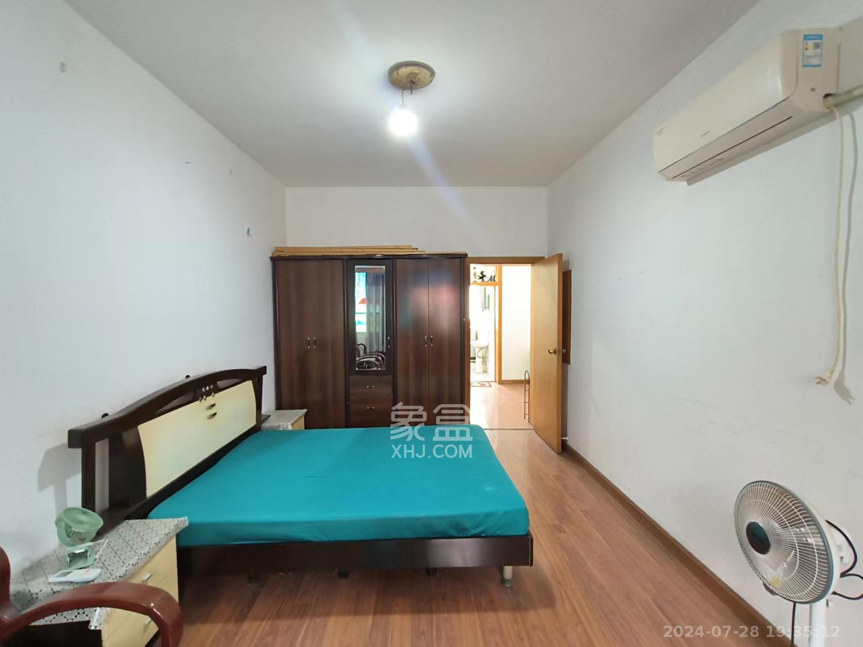 芙蓉楼  2室1厅1卫    2100.0元/月室内图