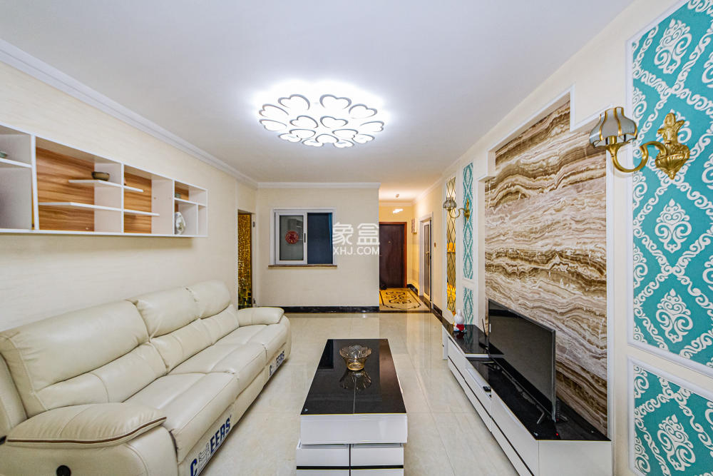 北辰三角洲E5区  3室2厅1卫    132.0万