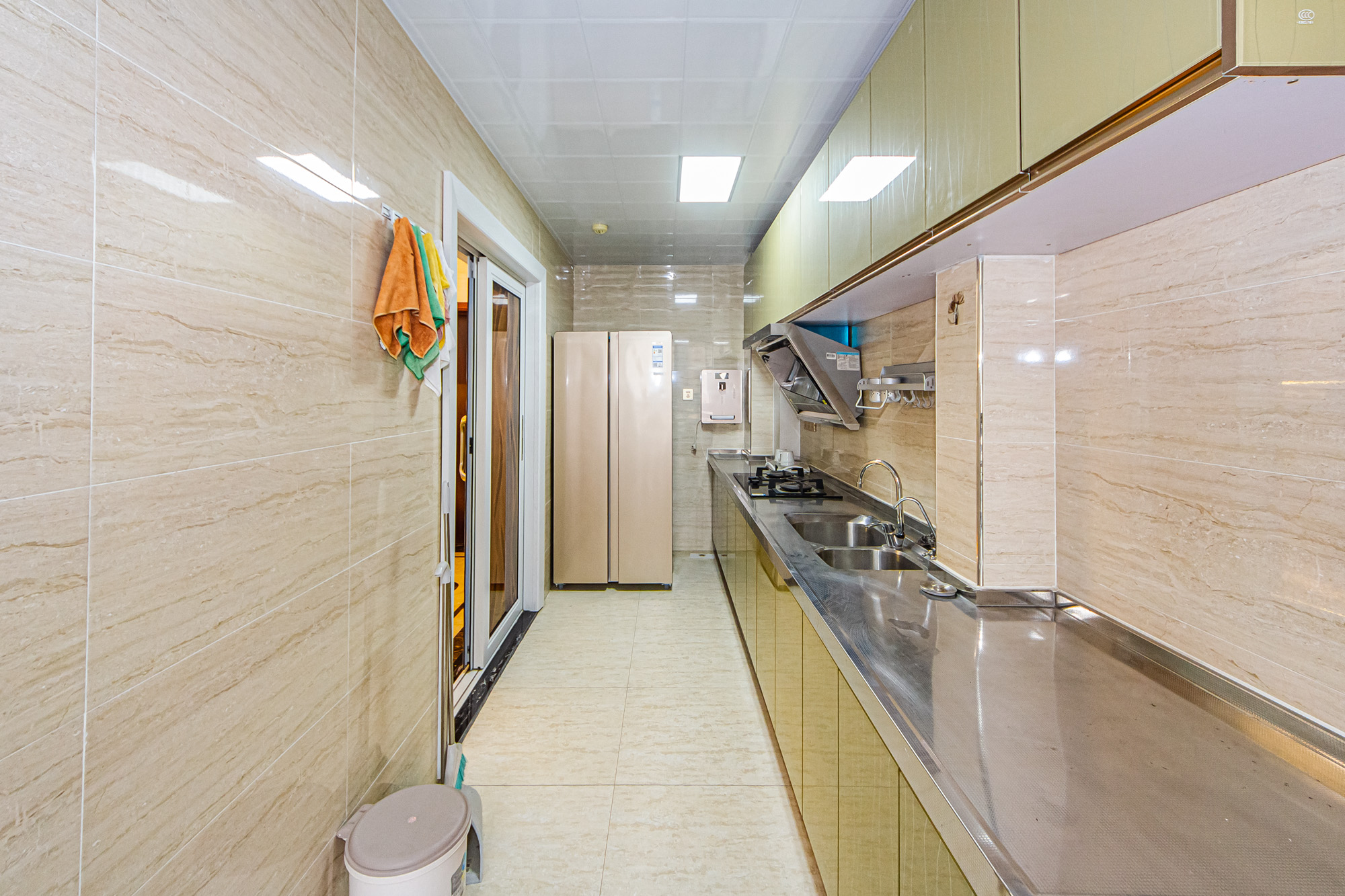 北辰三角洲E5区 3室2厅1卫 132.0万 北辰三角洲E5区 3室2厅1卫 132.0万厨房