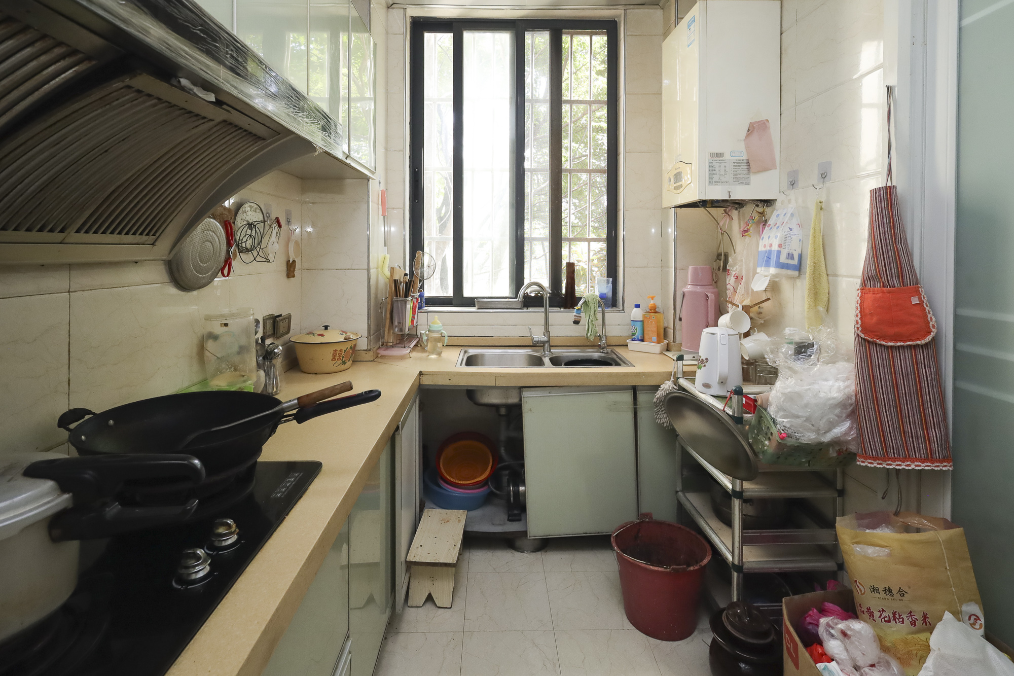 堤亚纳湾(深业沙河城)  4室2厅2卫    98.0万 堤亚纳湾(深业沙河城)  4室2厅2卫    98.0万厨房