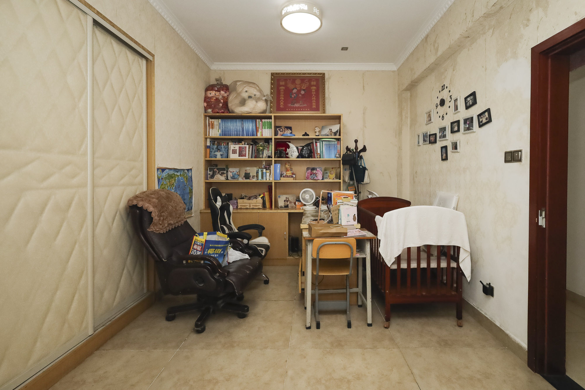 堤亚纳湾(深业沙河城)  4室2厅2卫    98.0万 堤亚纳湾(深业沙河城)  4室2厅2卫    98.0万卧室