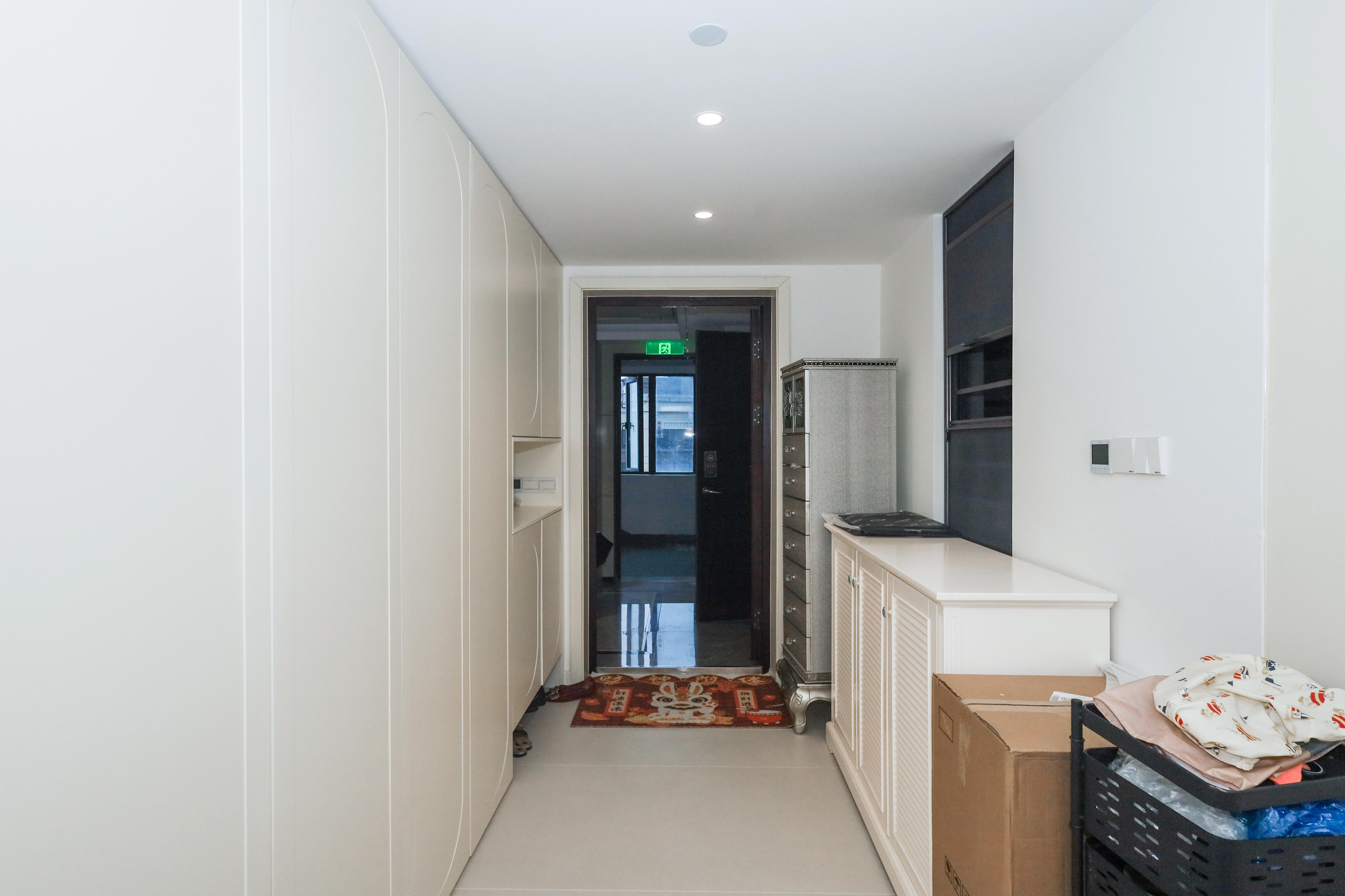 建发央著  3室2厅2卫   254.00万其他