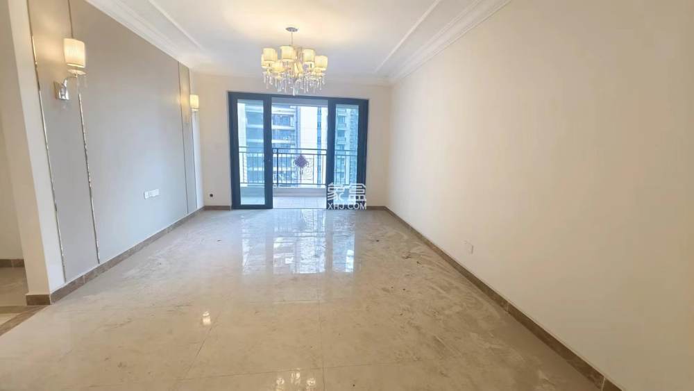 恒大华府  4室2厅2卫    92.0万