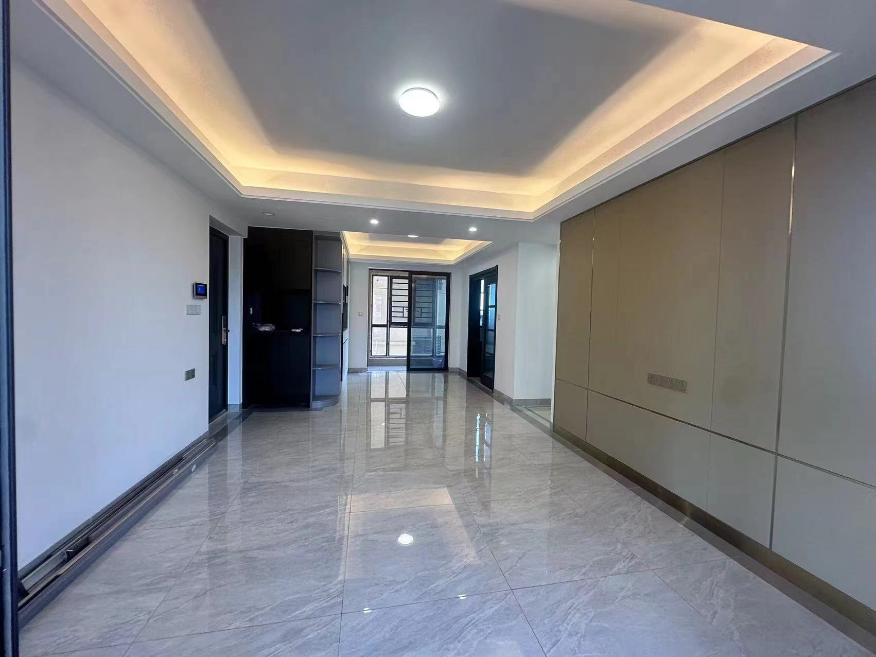 美的雪峰山 4室2厅2卫 75.0万 美的雪峰山 4室2厅2卫 75.0万室内图