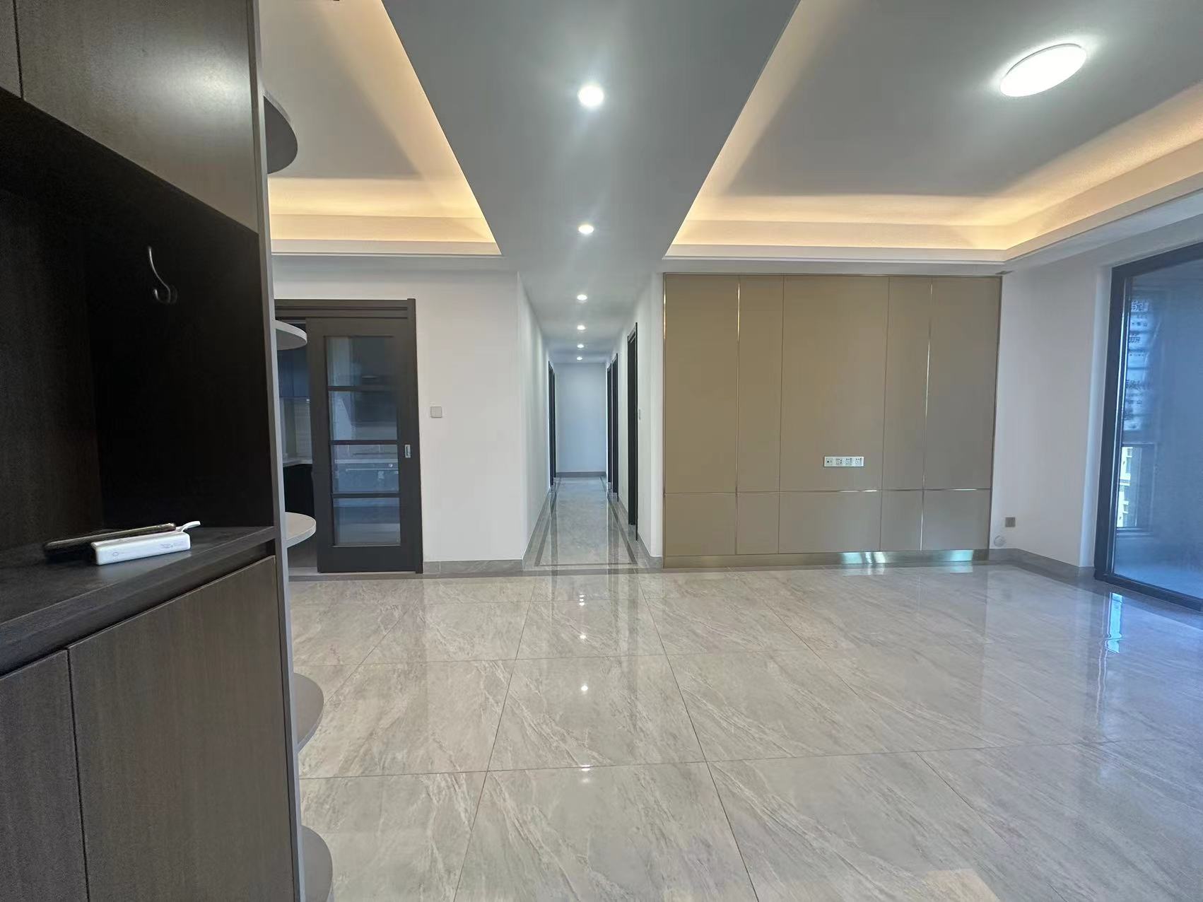 美的雪峰山 4室2厅2卫 75.0万 美的雪峰山 4室2厅2卫 75.0万室内图