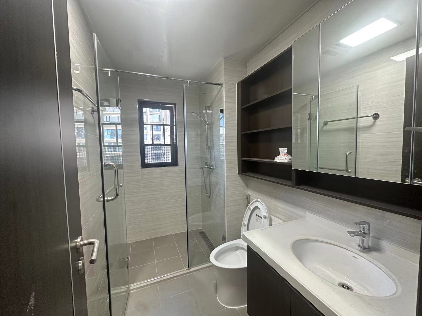 美的雪峰山 4室2厅2卫 75.0万 美的雪峰山 4室2厅2卫 75.0万室内图