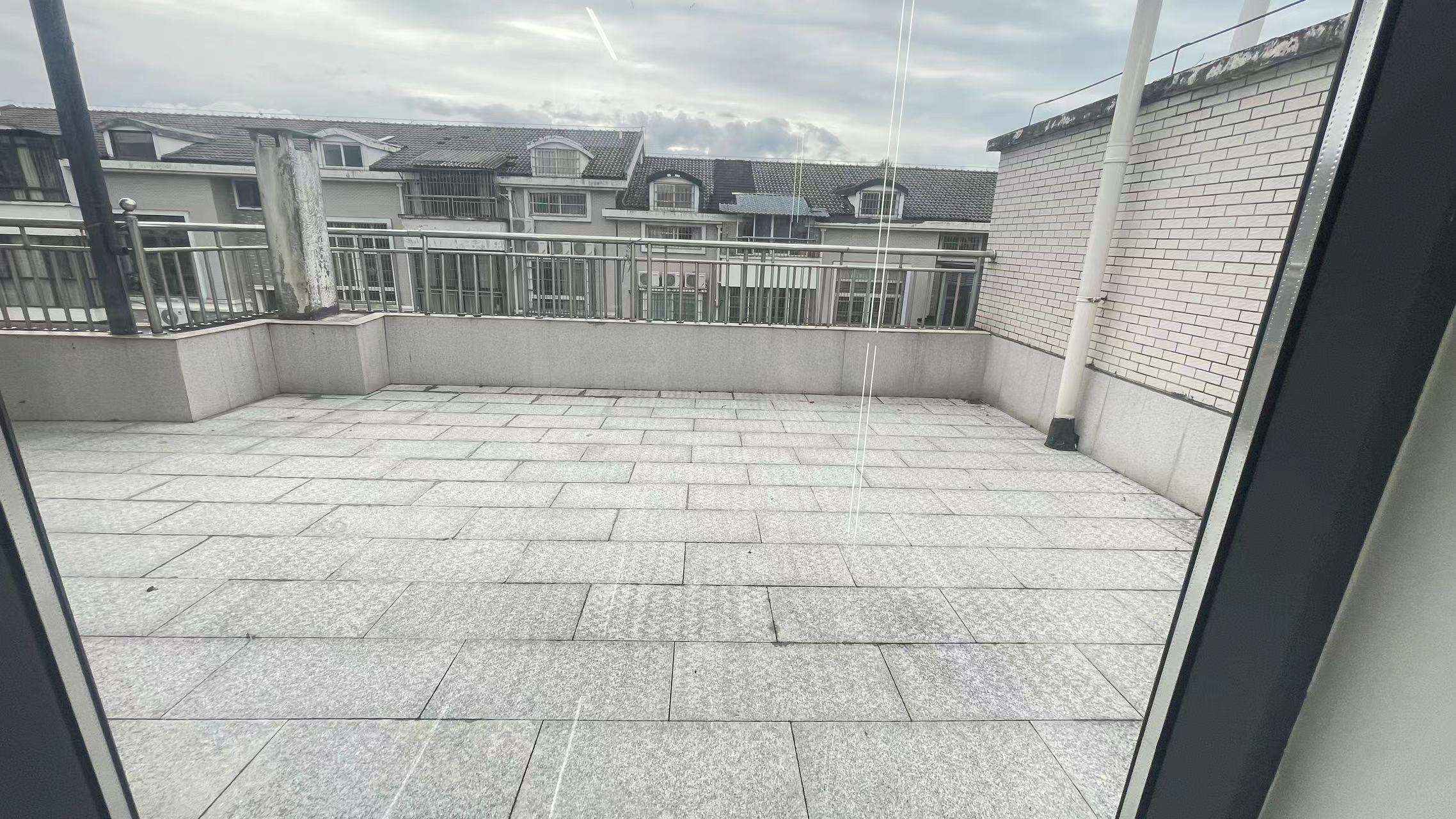 枫溪苑 6室2厅3卫 88.0万 枫溪苑 6室2厅3卫 88.0万室内图