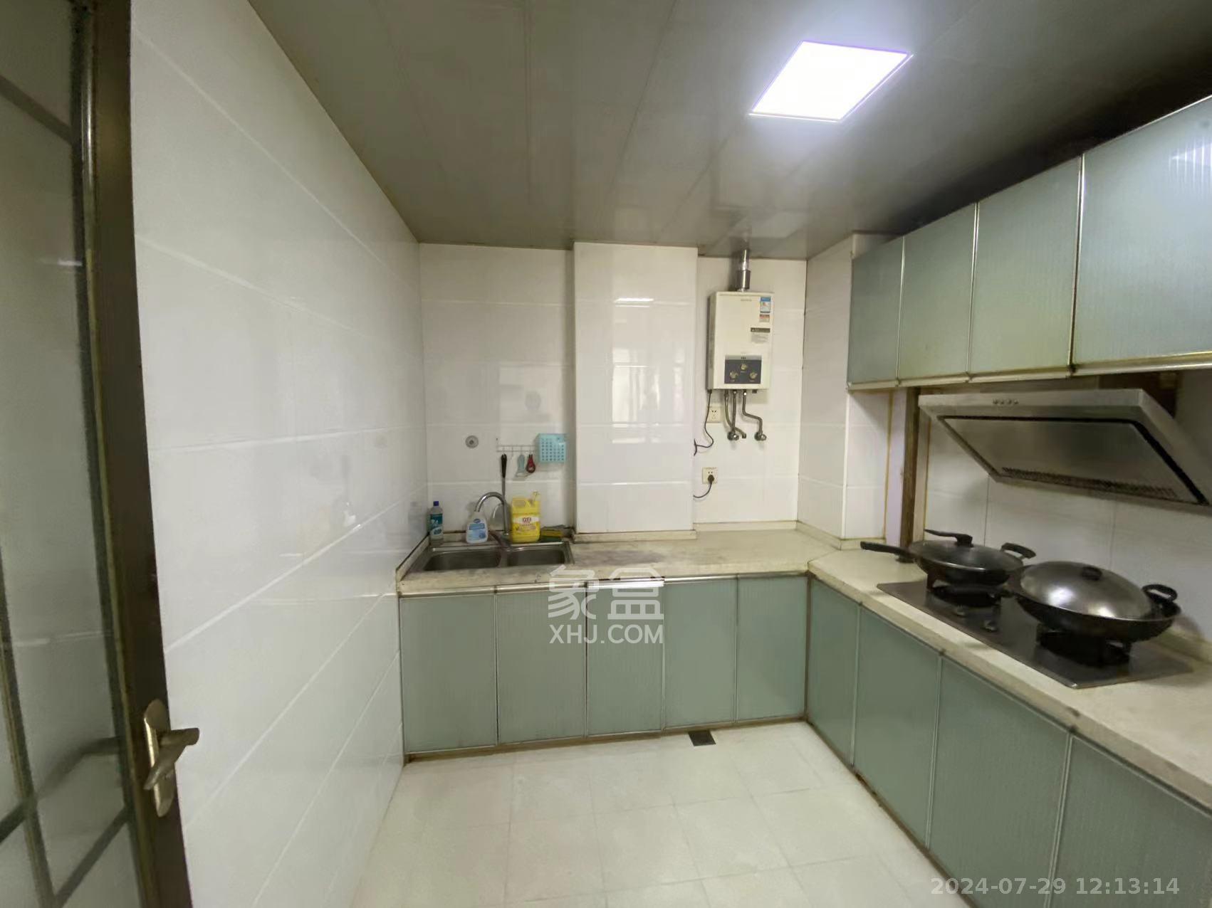 建鑫二期  3室2厅1卫    1800.0元/月室内图