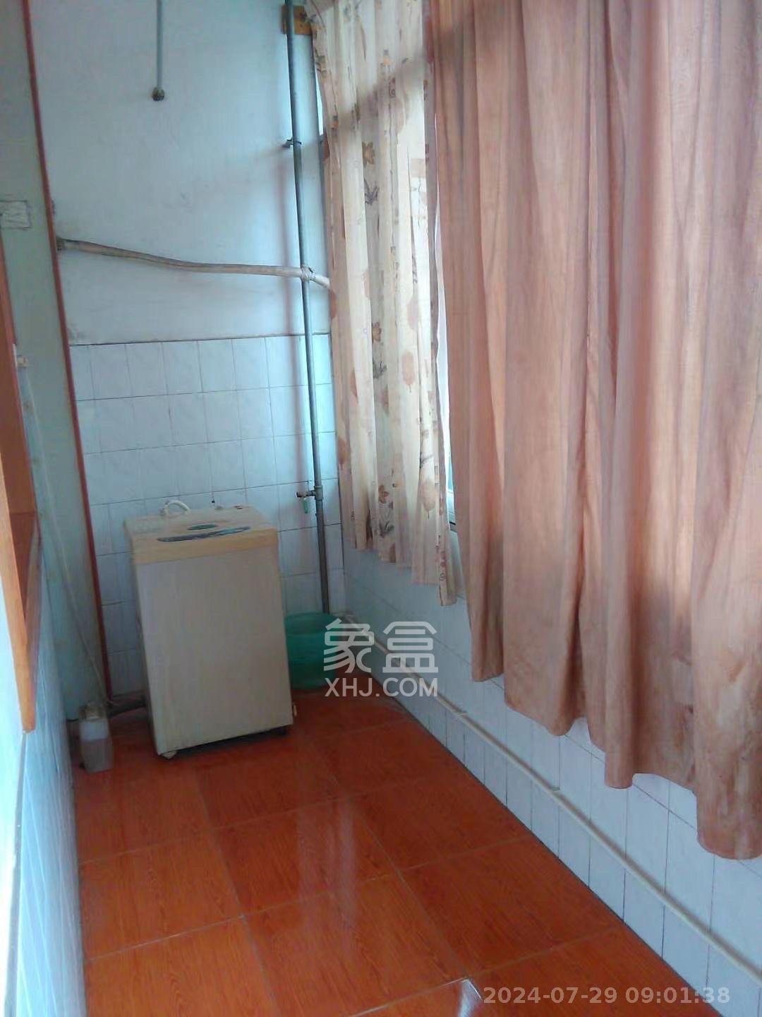 紫薇路皮革研究所  2室2厅1卫   1050.00元/月室内图