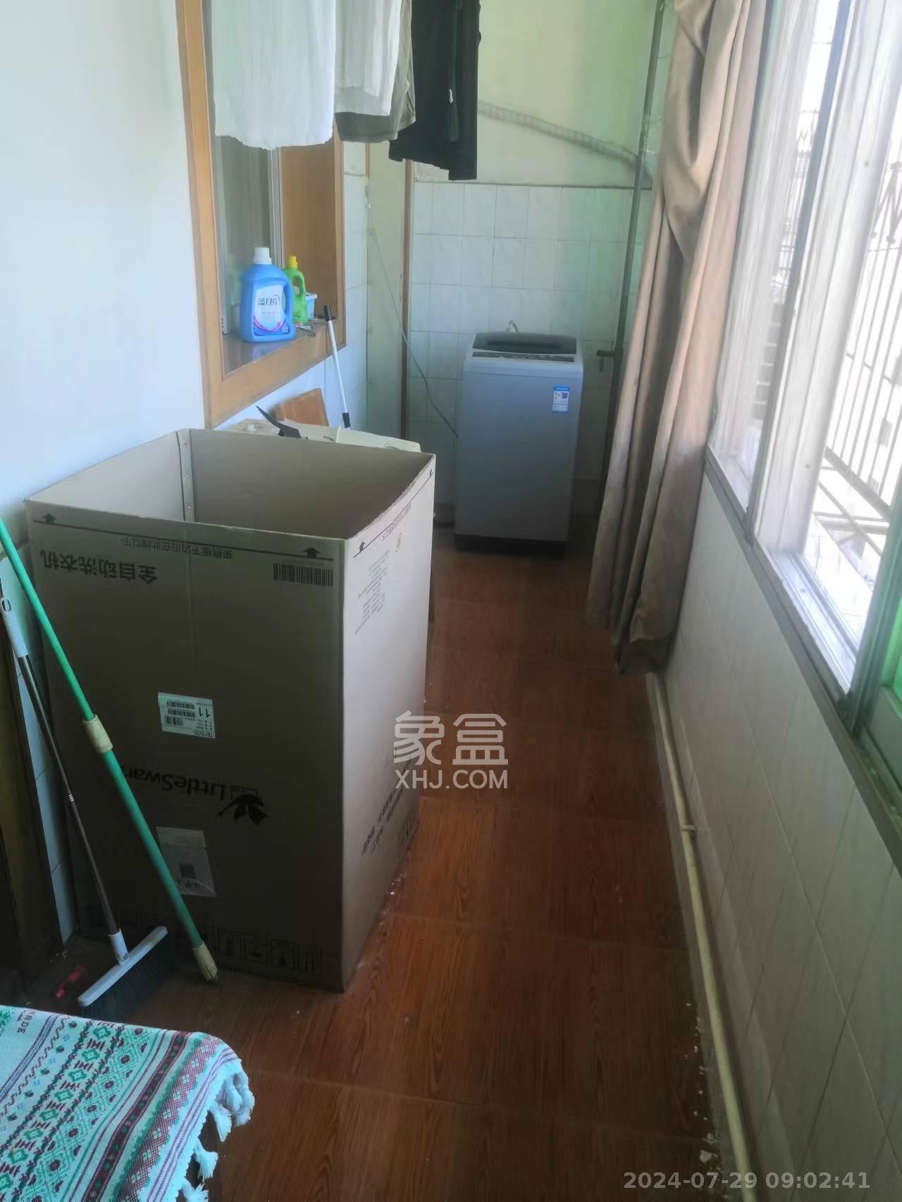 紫薇路皮革研究所  2室2厅1卫   1050.00元/月室内图