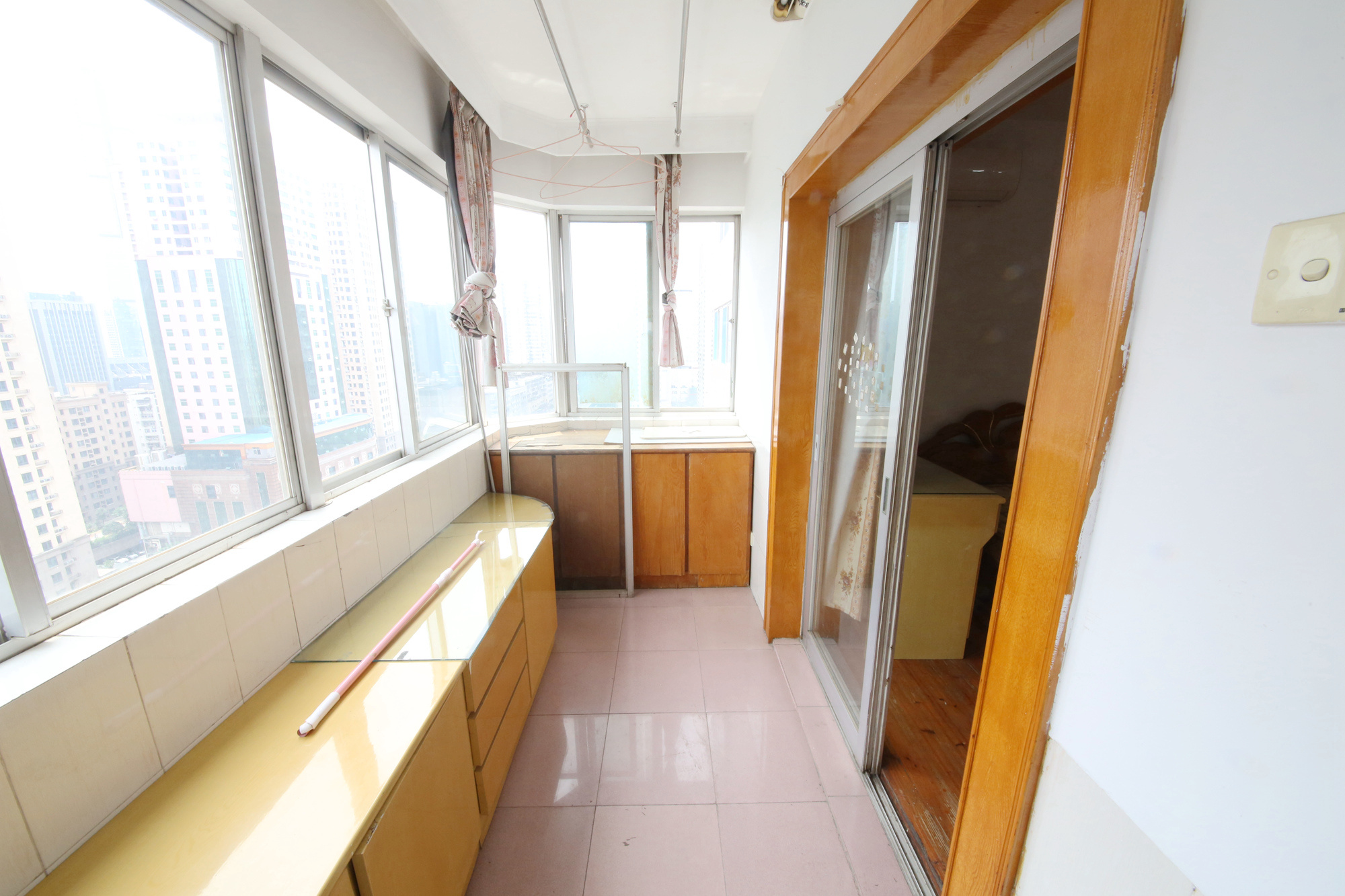 交通厅宿舍  3室1厅1卫   145.00万阳台
