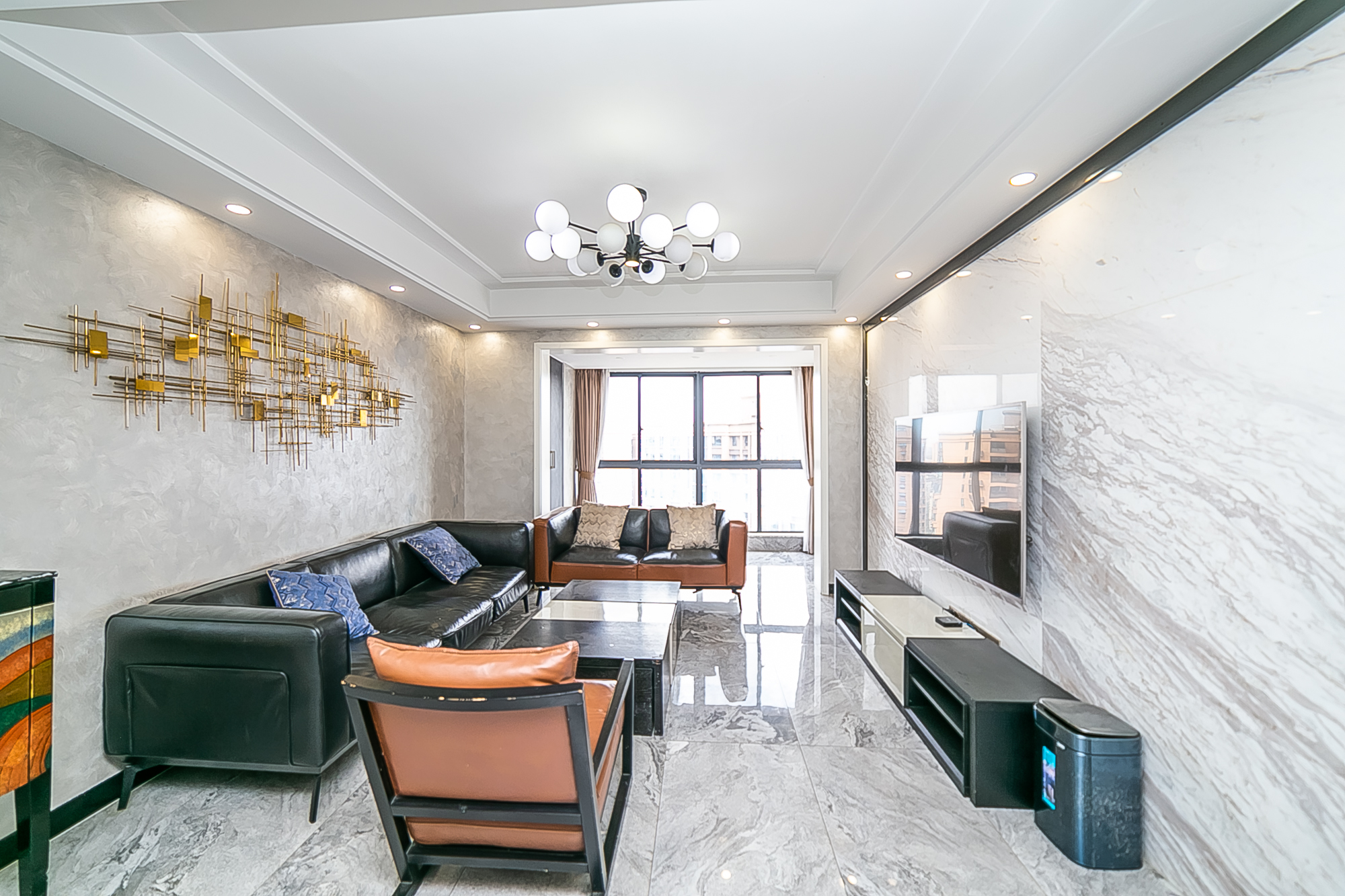 荣悦台 3室2厅2卫 158.0万 荣悦台 3室2厅2卫 158.0万客厅