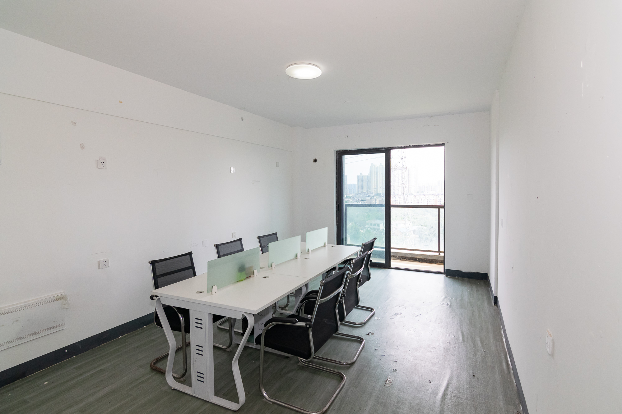 绿城高尔夫小镇 1室1厅1卫 26.0万 绿城高尔夫小镇 1室1厅1卫 26.0万客厅