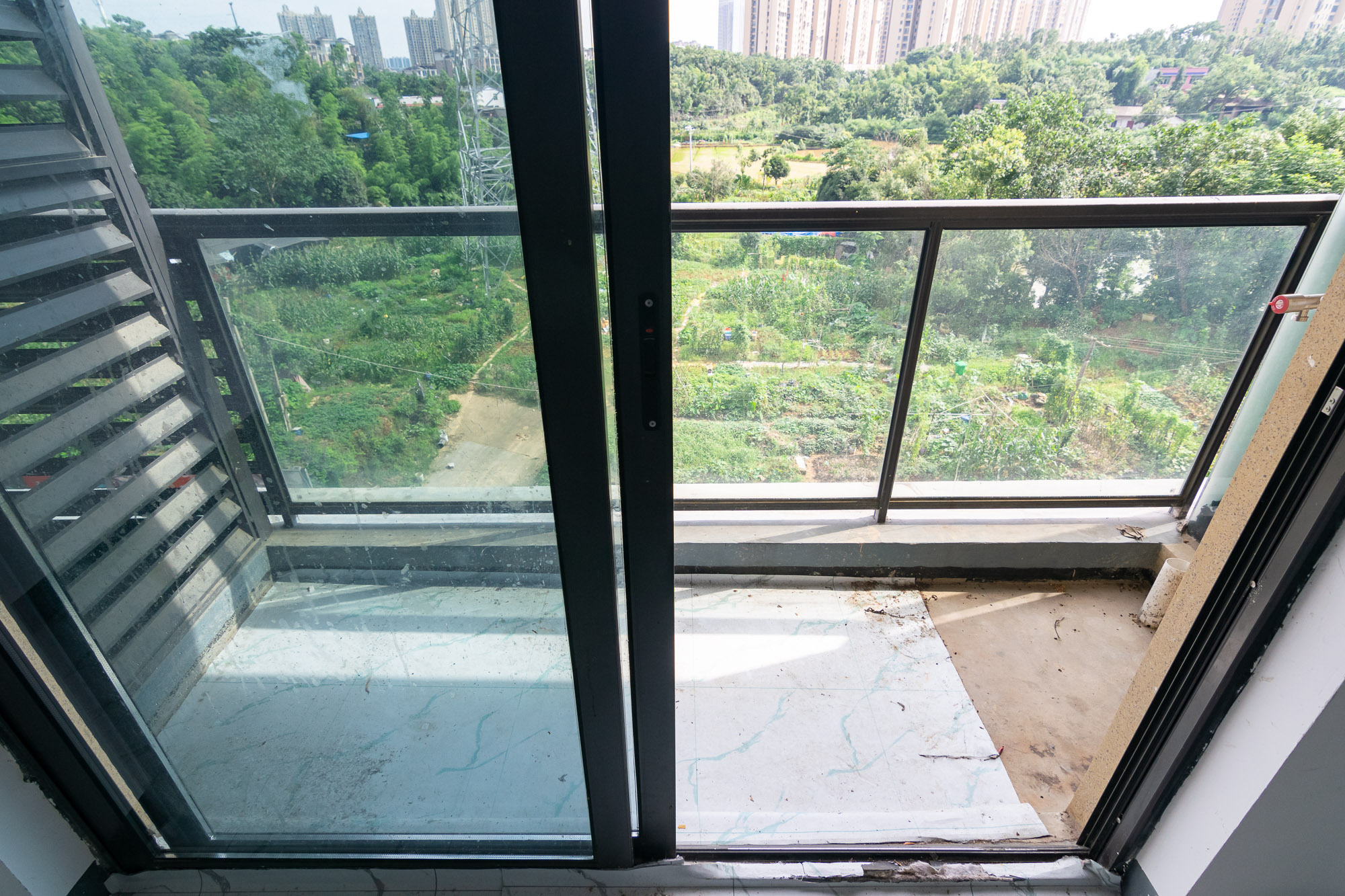 绿城高尔夫小镇  1室1厅1卫    26.0万 绿城高尔夫小镇  1室1厅1卫    26.0万阳台