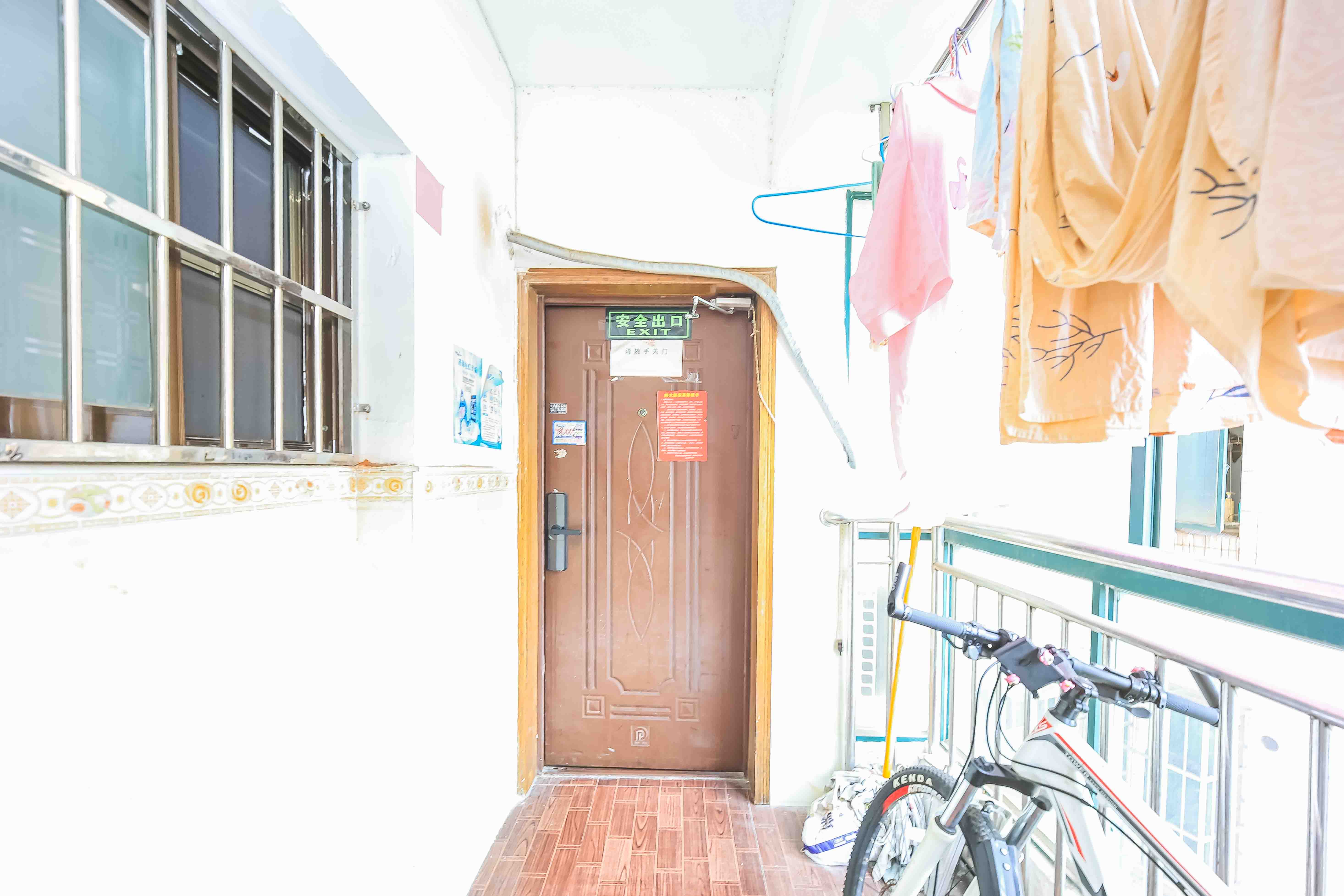 华韵城市风情  4室2厅2卫   230.00万其他