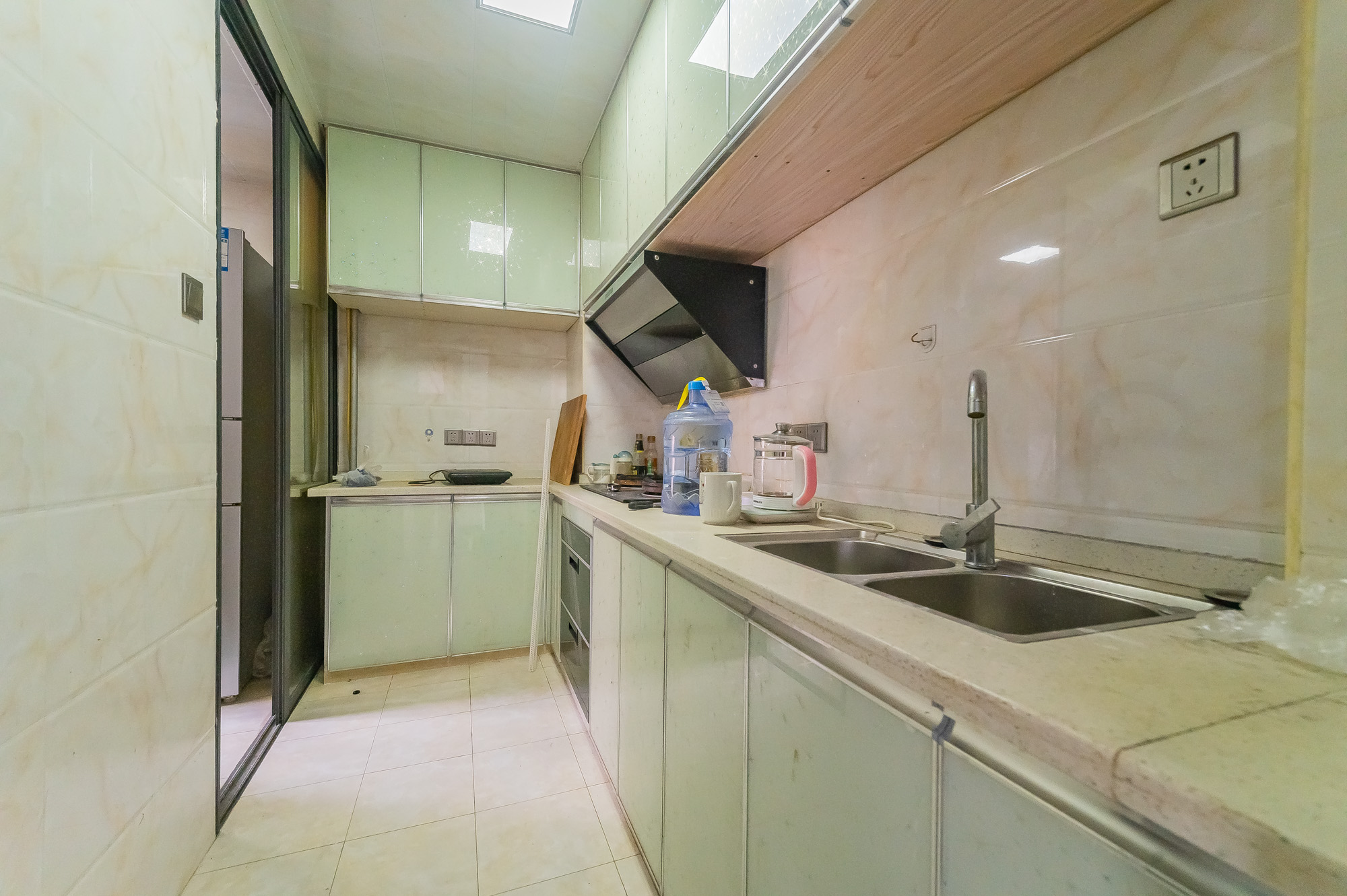 深业睿城 3室2厅1卫 68.0万 深业睿城 3室2厅1卫 68.0万厨房