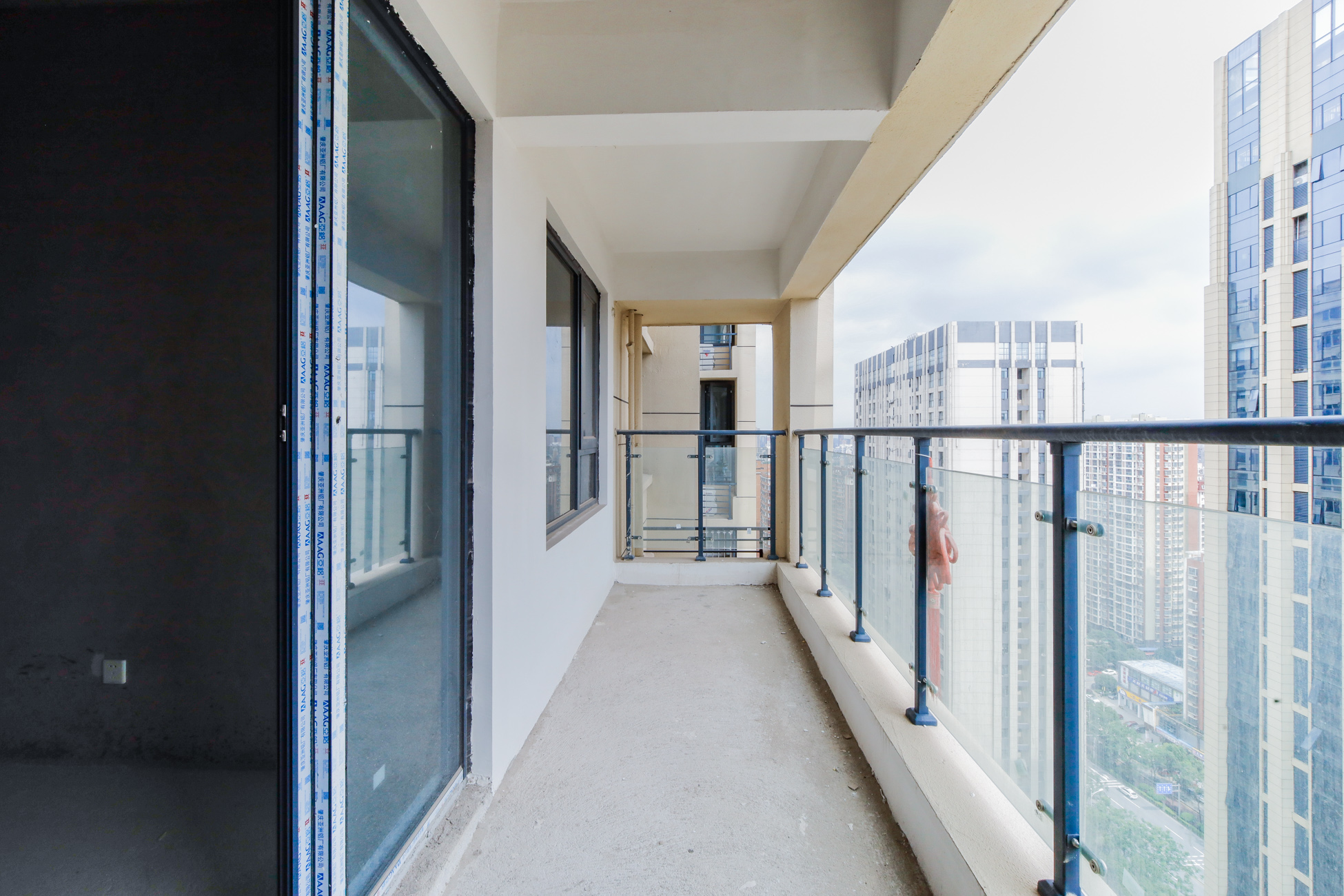 中煤和悦府  3室2厅1卫    106.0万 中煤和悦府  3室2厅1卫    106.0万阳台