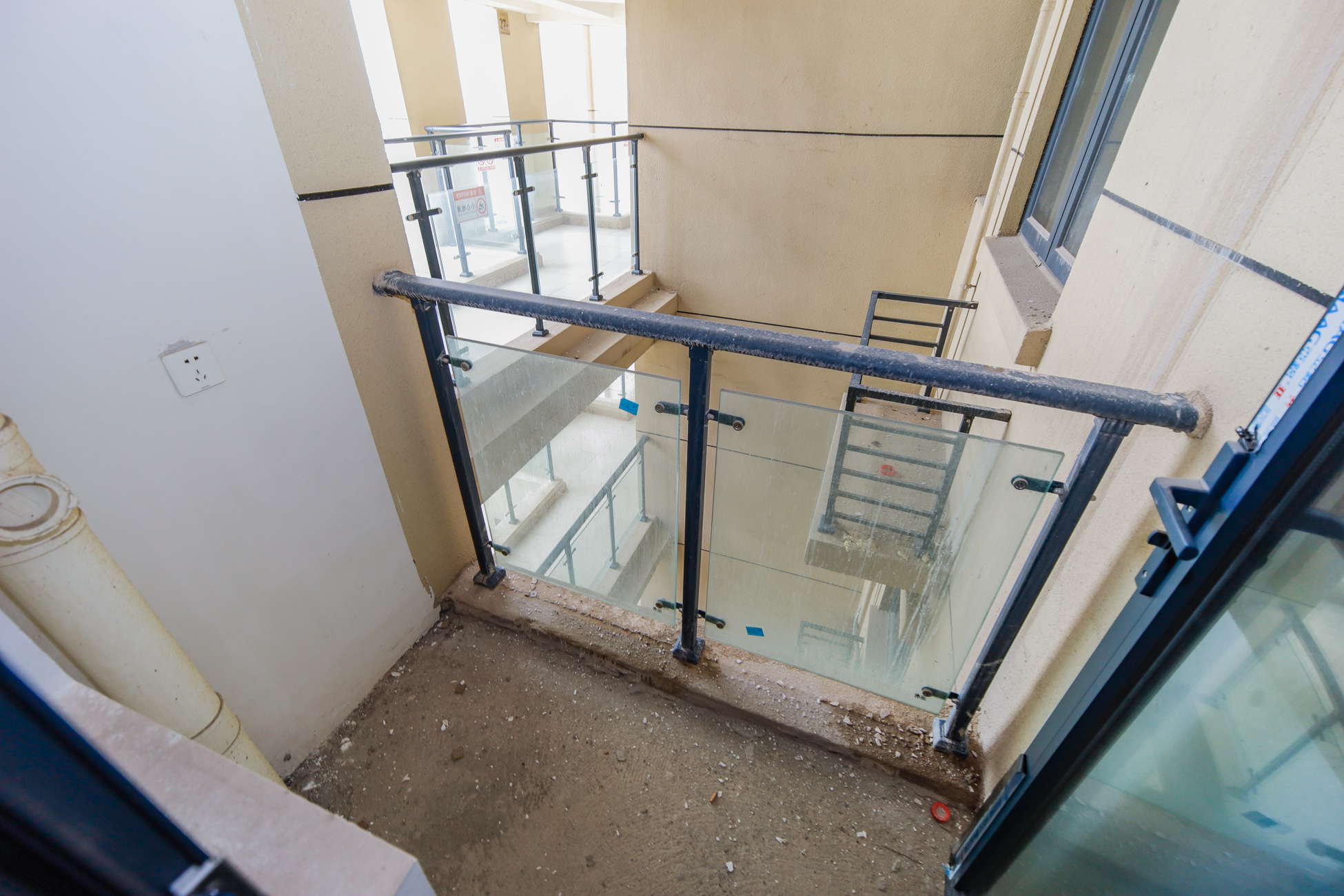 中煤和悦府  3室2厅1卫    106.0万 中煤和悦府  3室2厅1卫    106.0万阳台