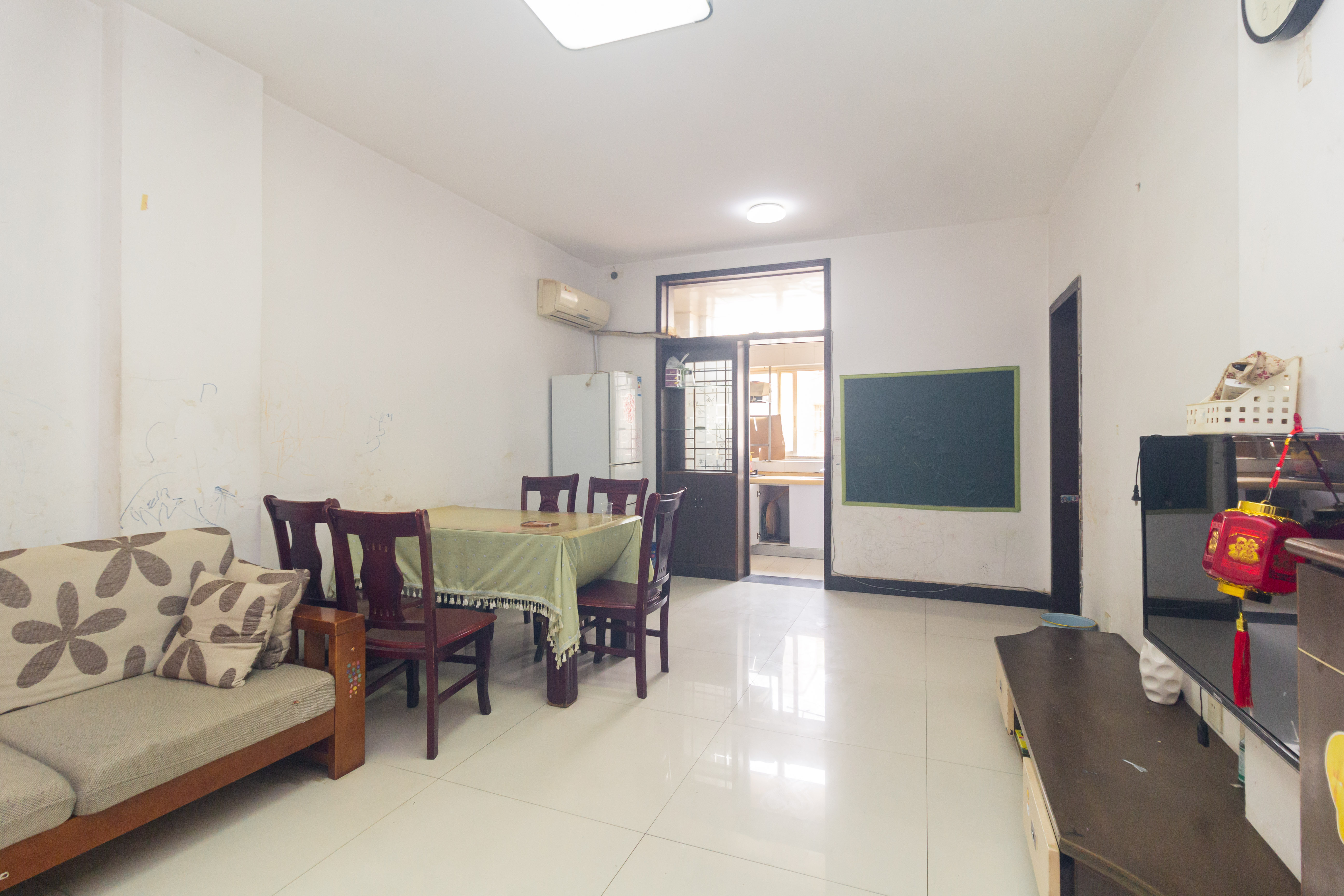 创业乐园 2室2厅1卫 36.0万 创业乐园 2室2厅1卫 36.0万客厅