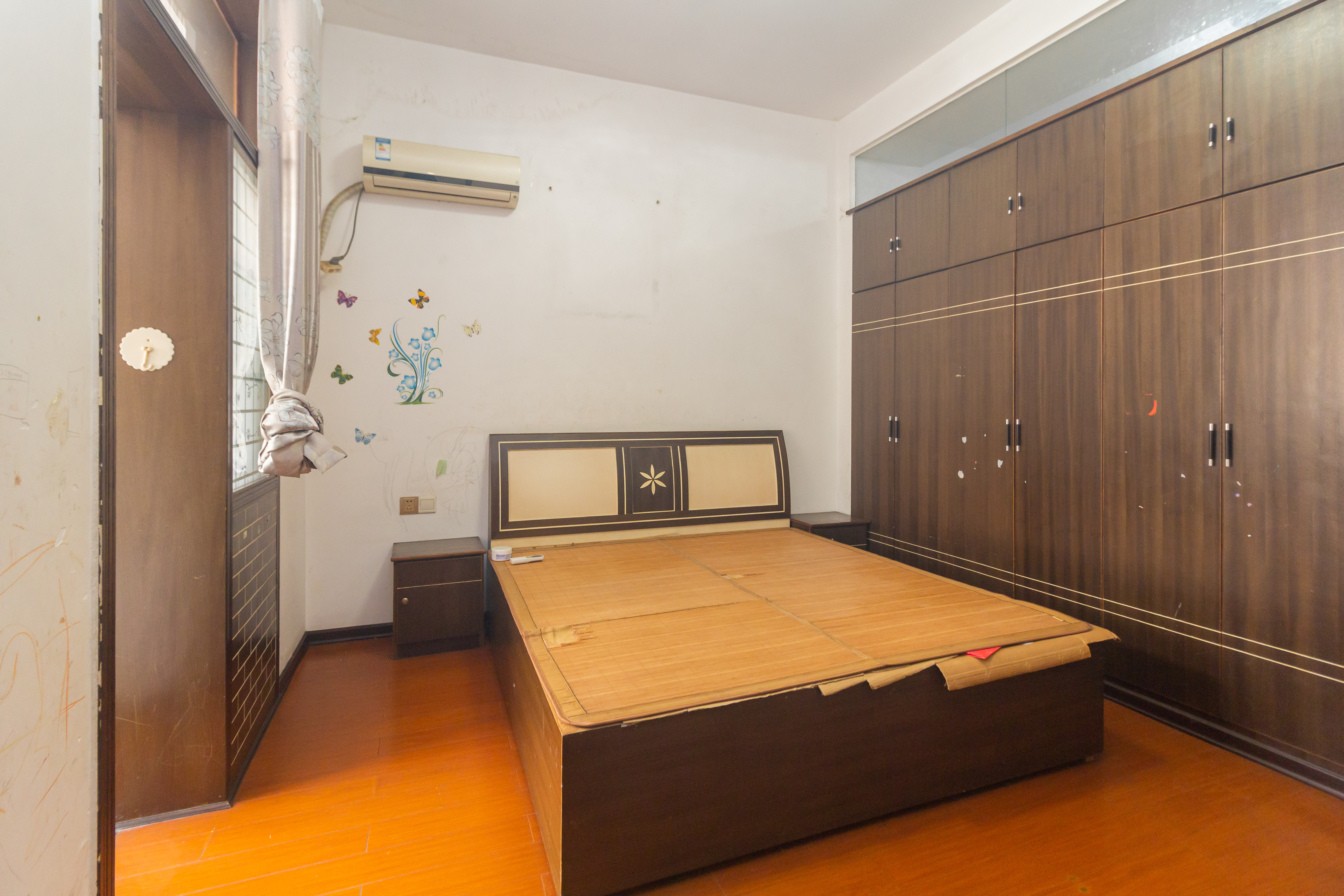 创业乐园 2室2厅1卫 36.0万 创业乐园 2室2厅1卫 36.0万卧室