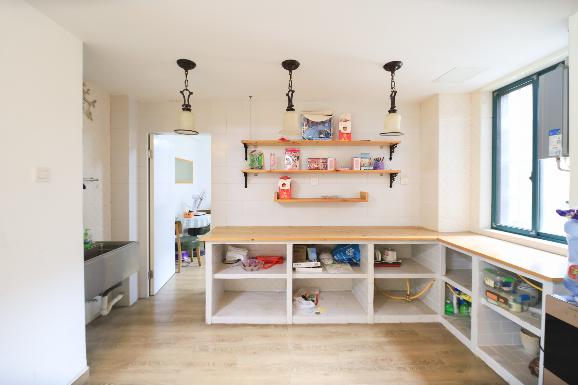 华盛世纪新城  4室2厅1卫    95.0万 华盛世纪新城  4室2厅1卫    95.0万厨房