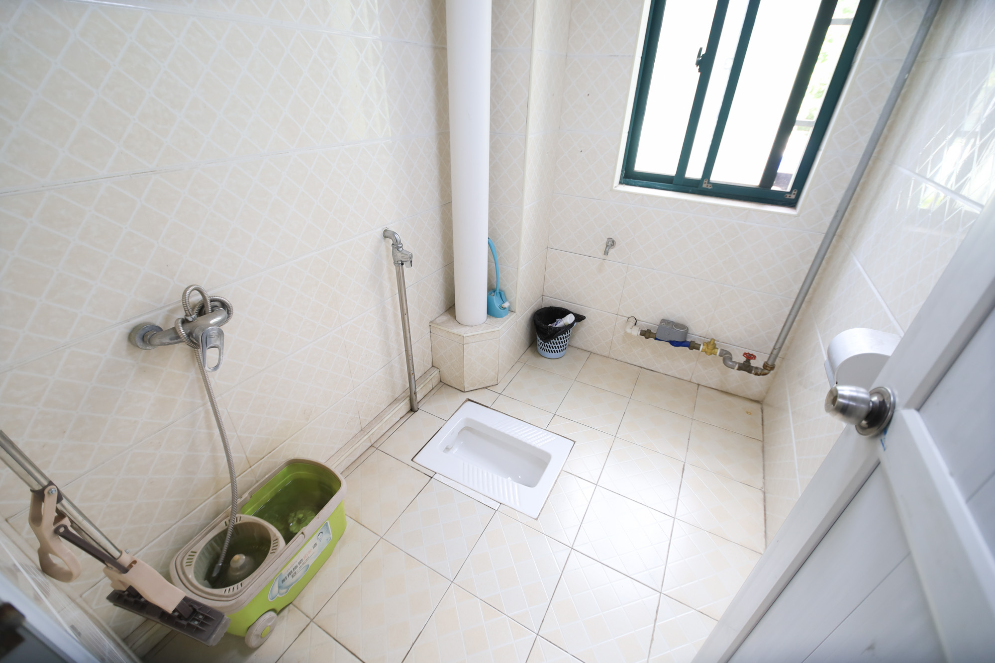 华盛世纪新城  4室2厅1卫    95.0万 华盛世纪新城  4室2厅1卫    95.0万卫生间