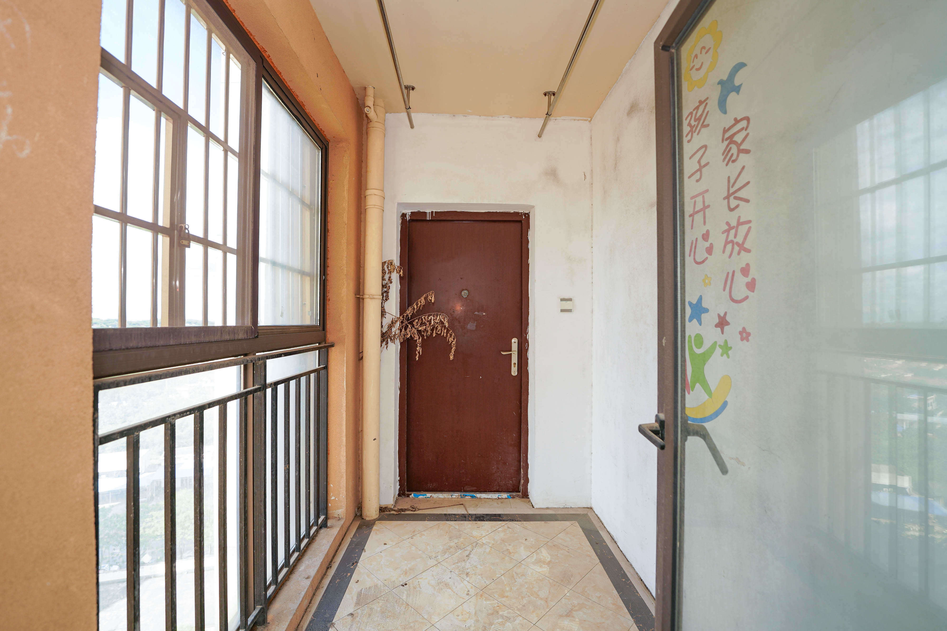 佳兆业水岸新都  3室2厅1卫   48.00万其他