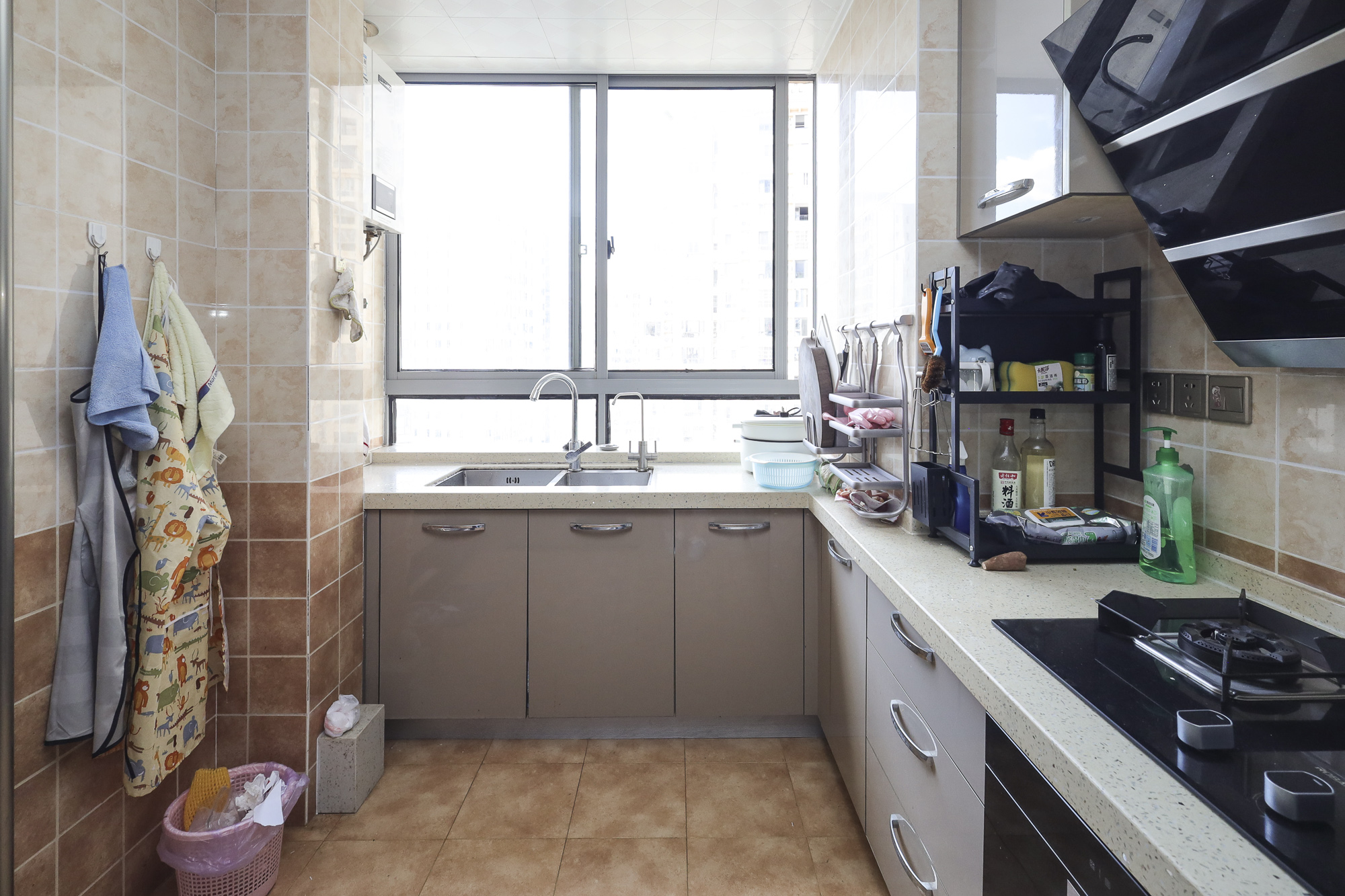 钱隆世家  3室2厅2卫    98.0万 钱隆世家  3室2厅2卫    98.0万厨房