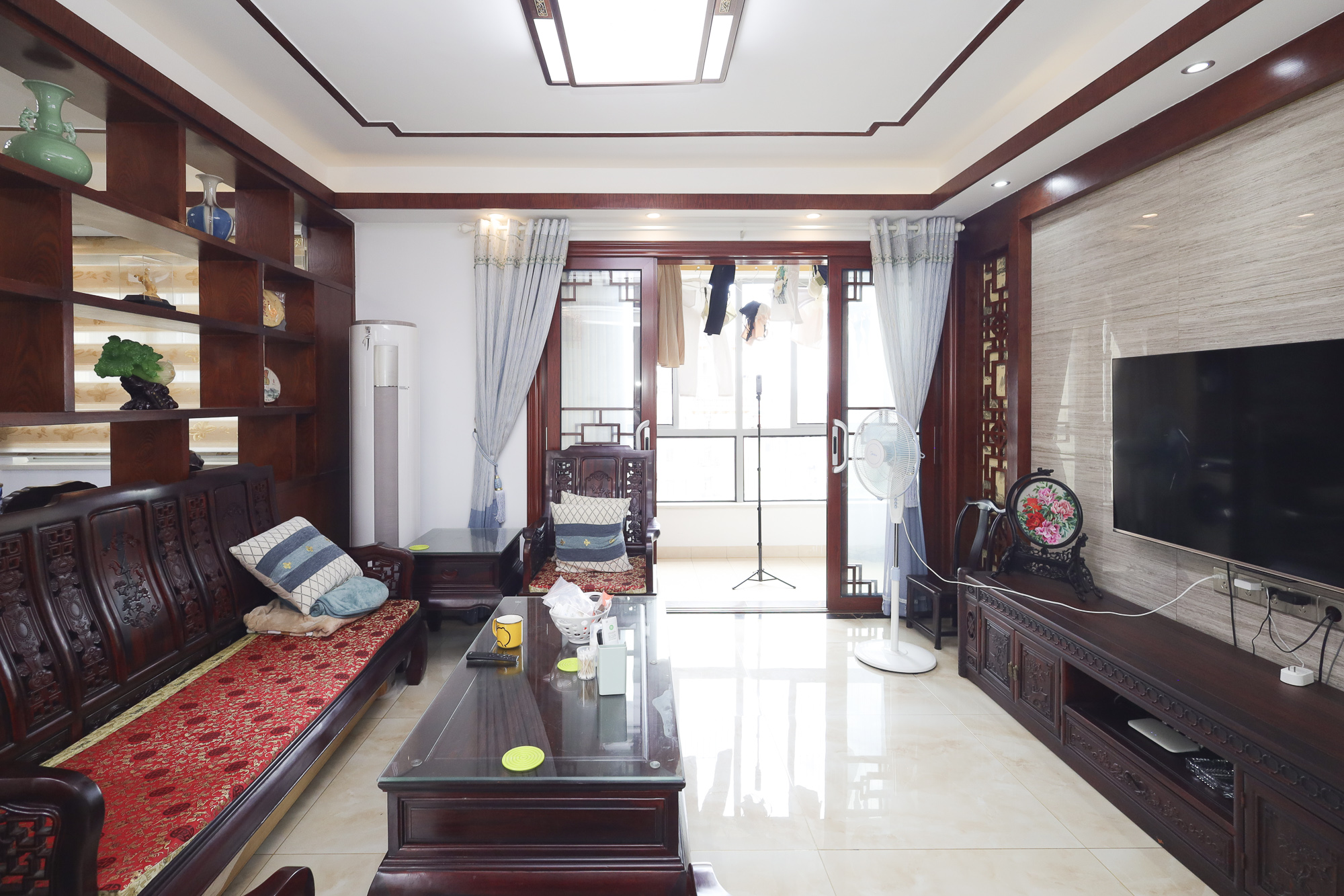 钱隆世家  3室2厅2卫    98.0万 钱隆世家  3室2厅2卫    98.0万客厅