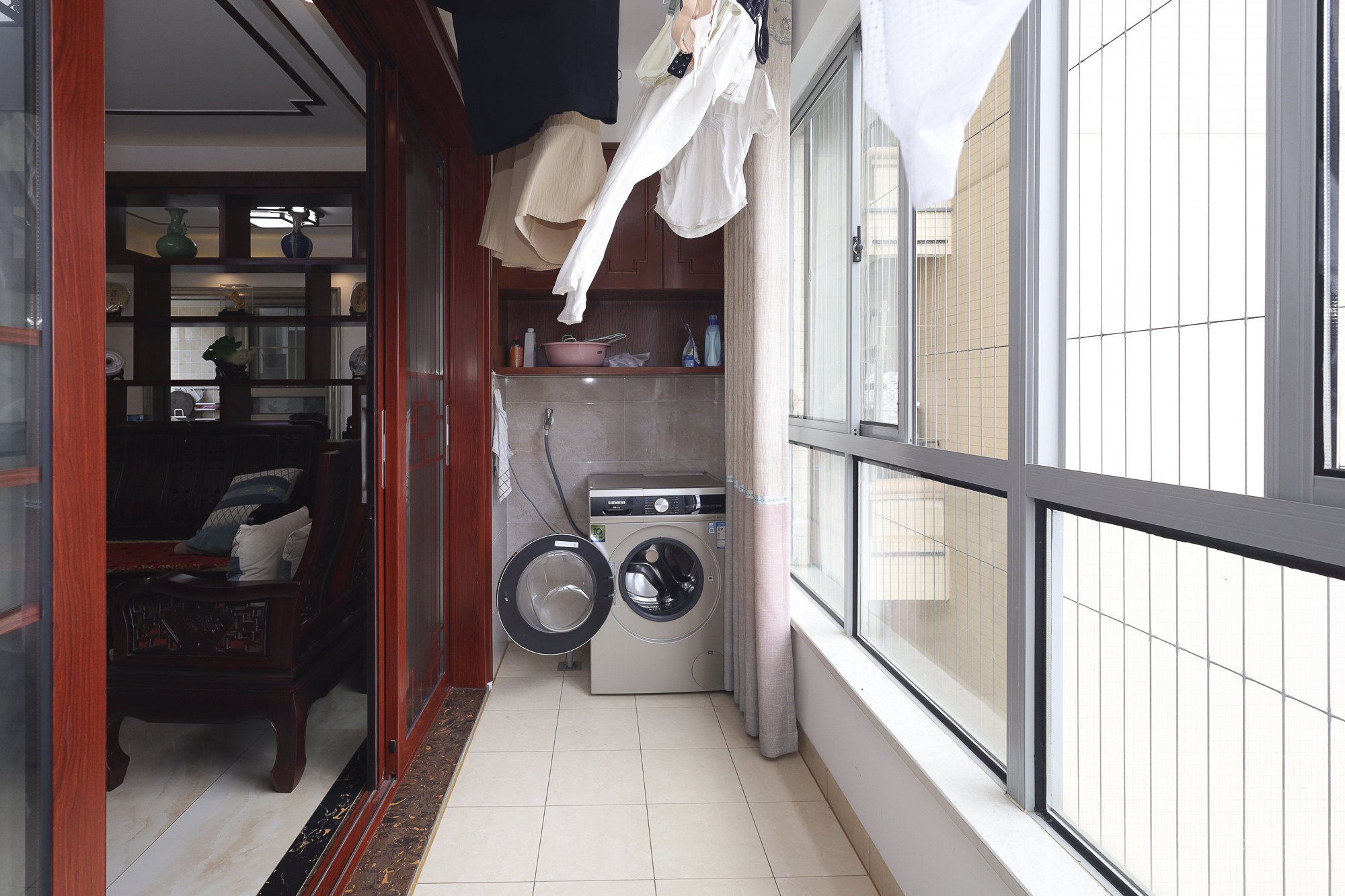 钱隆世家  3室2厅2卫    98.0万 钱隆世家  3室2厅2卫    98.0万阳台