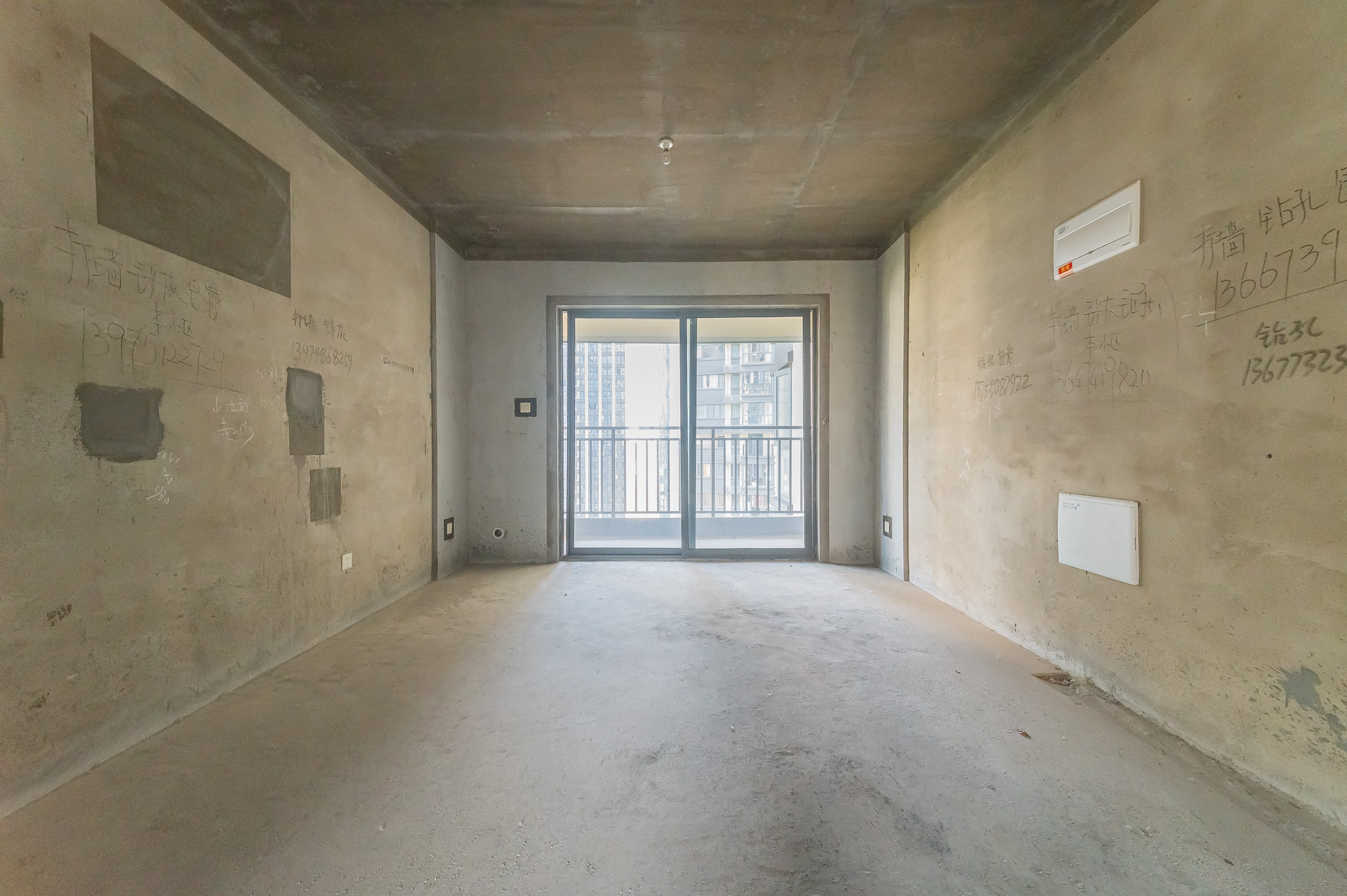 中建悦和城  3室2厅2卫   107.80万客厅