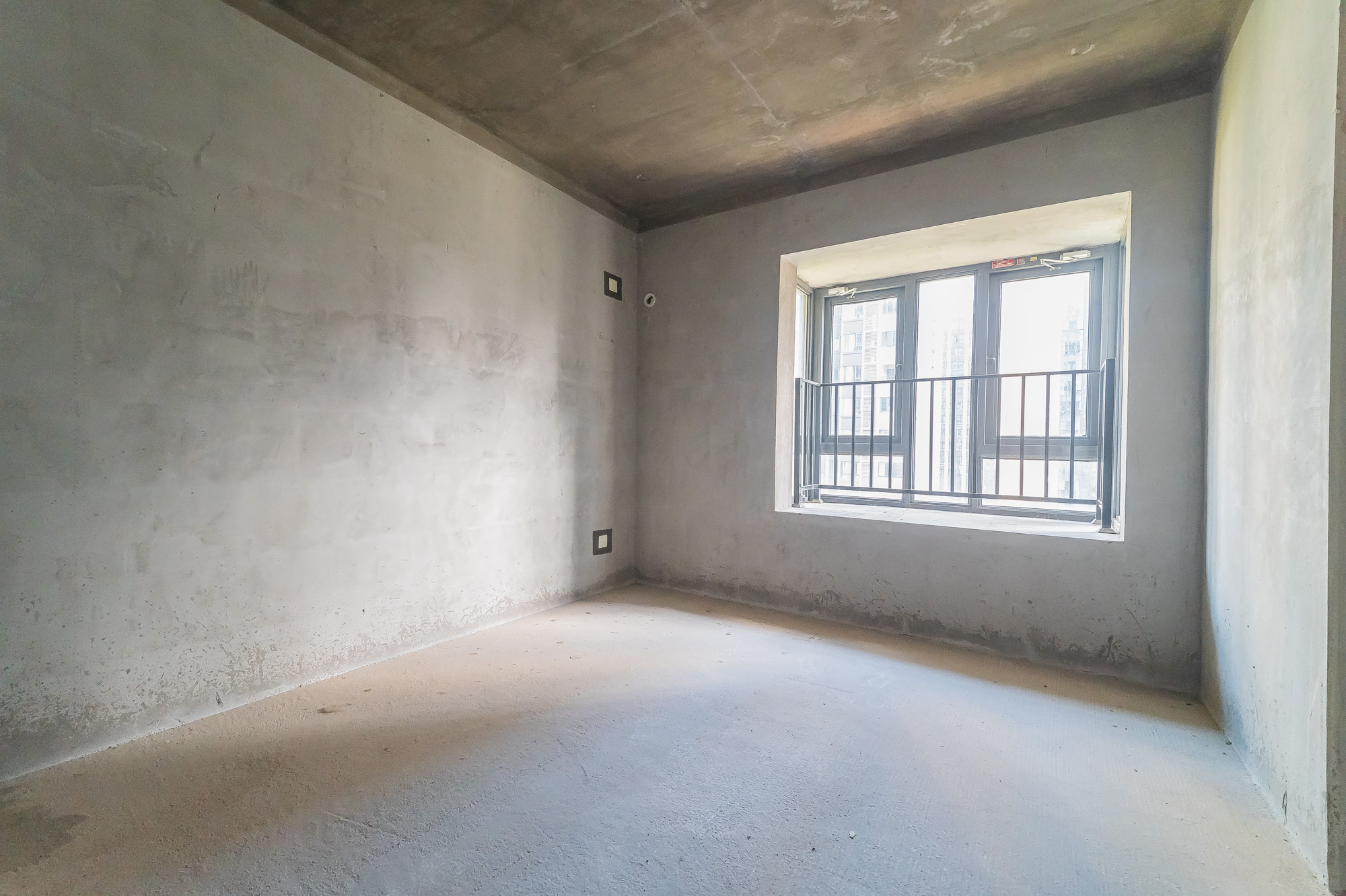 中建悦和城  3室2厅2卫   107.80万其他