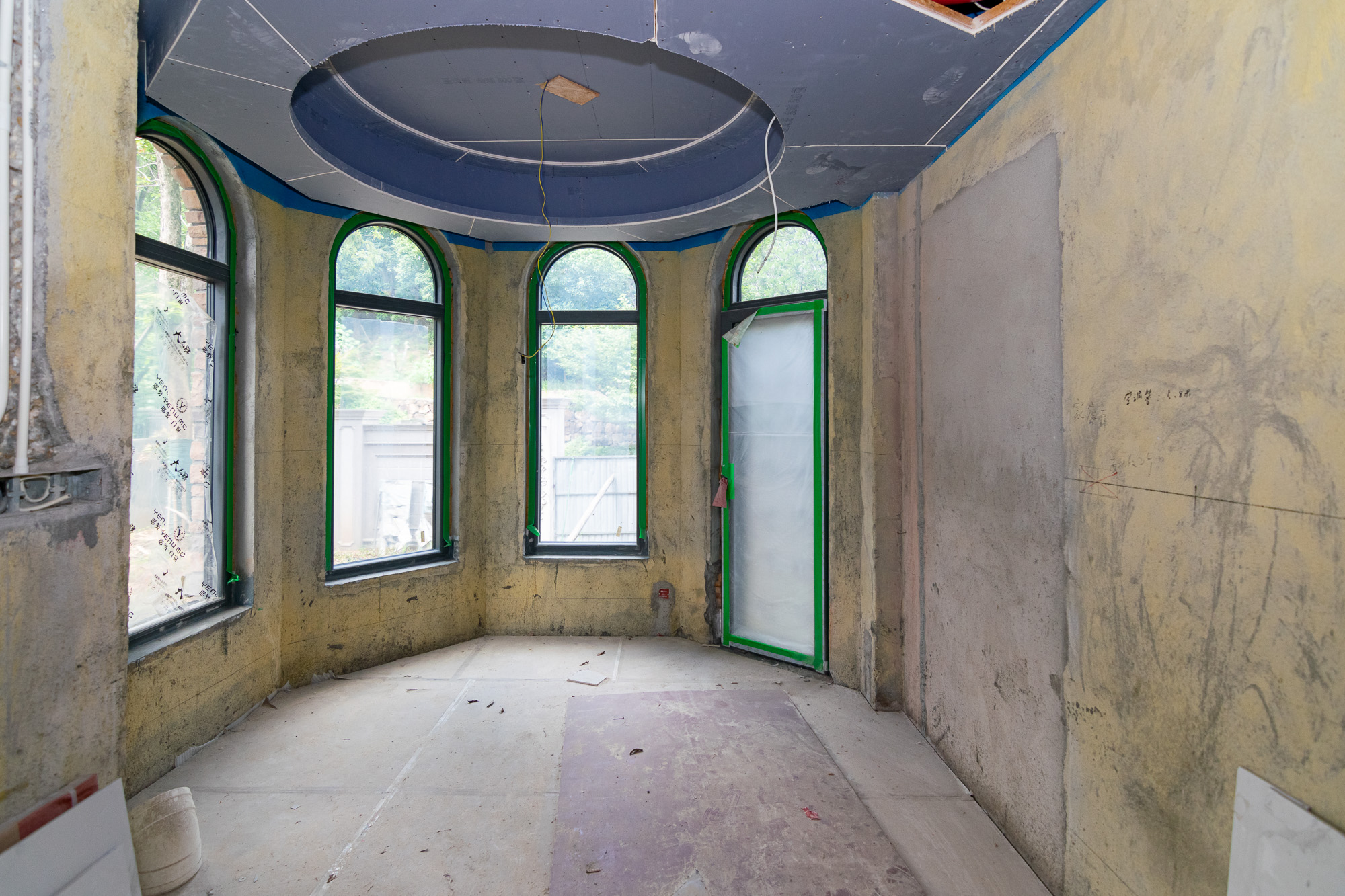 中粮北纬28°别墅 10室4厅5卫 1800.0万 中粮北纬28°别墅 10室4厅5卫 1800.0万其他