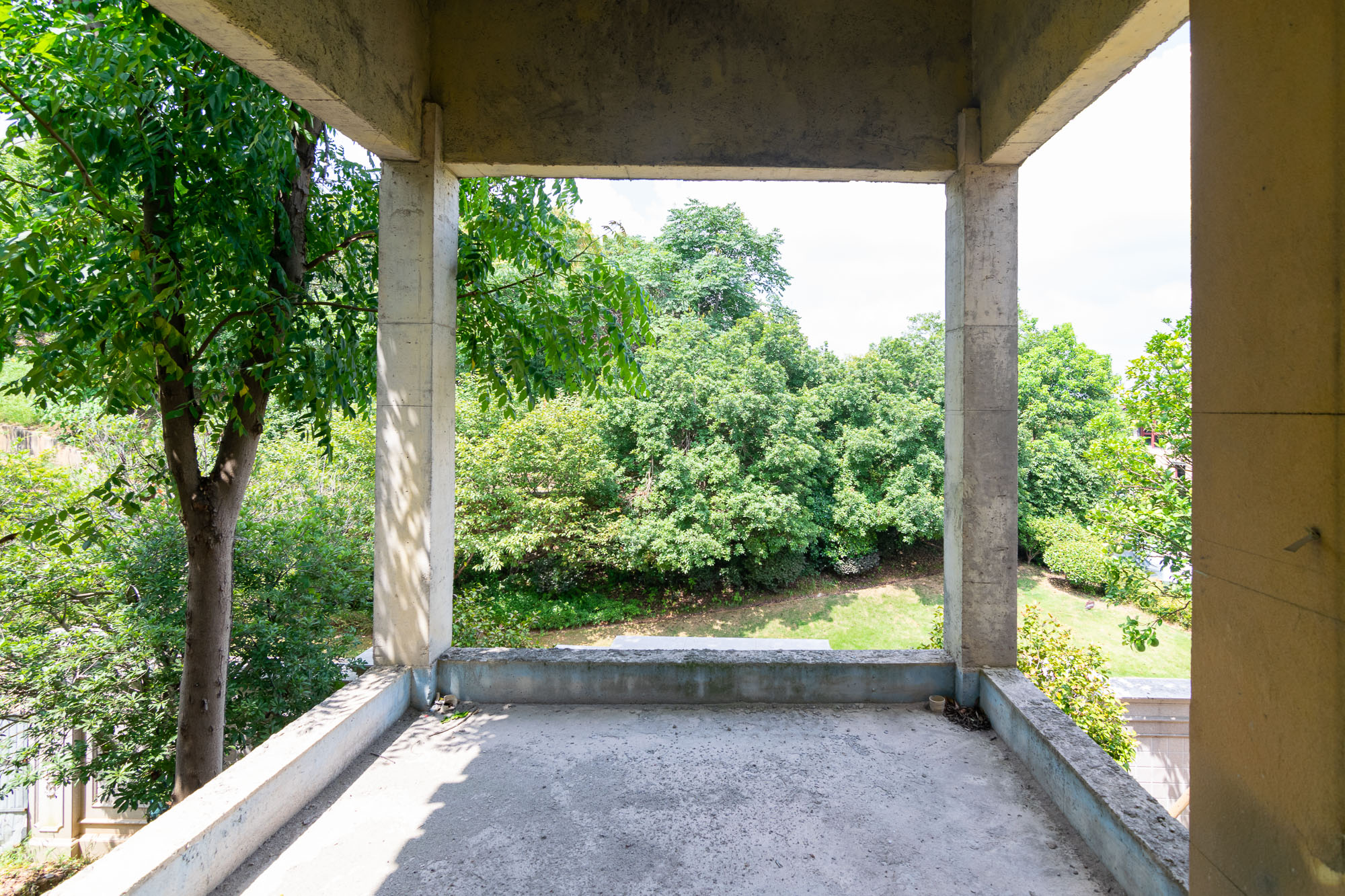 中粮北纬28°别墅 10室4厅5卫 1800.0万 中粮北纬28°别墅 10室4厅5卫 1800.0万其他