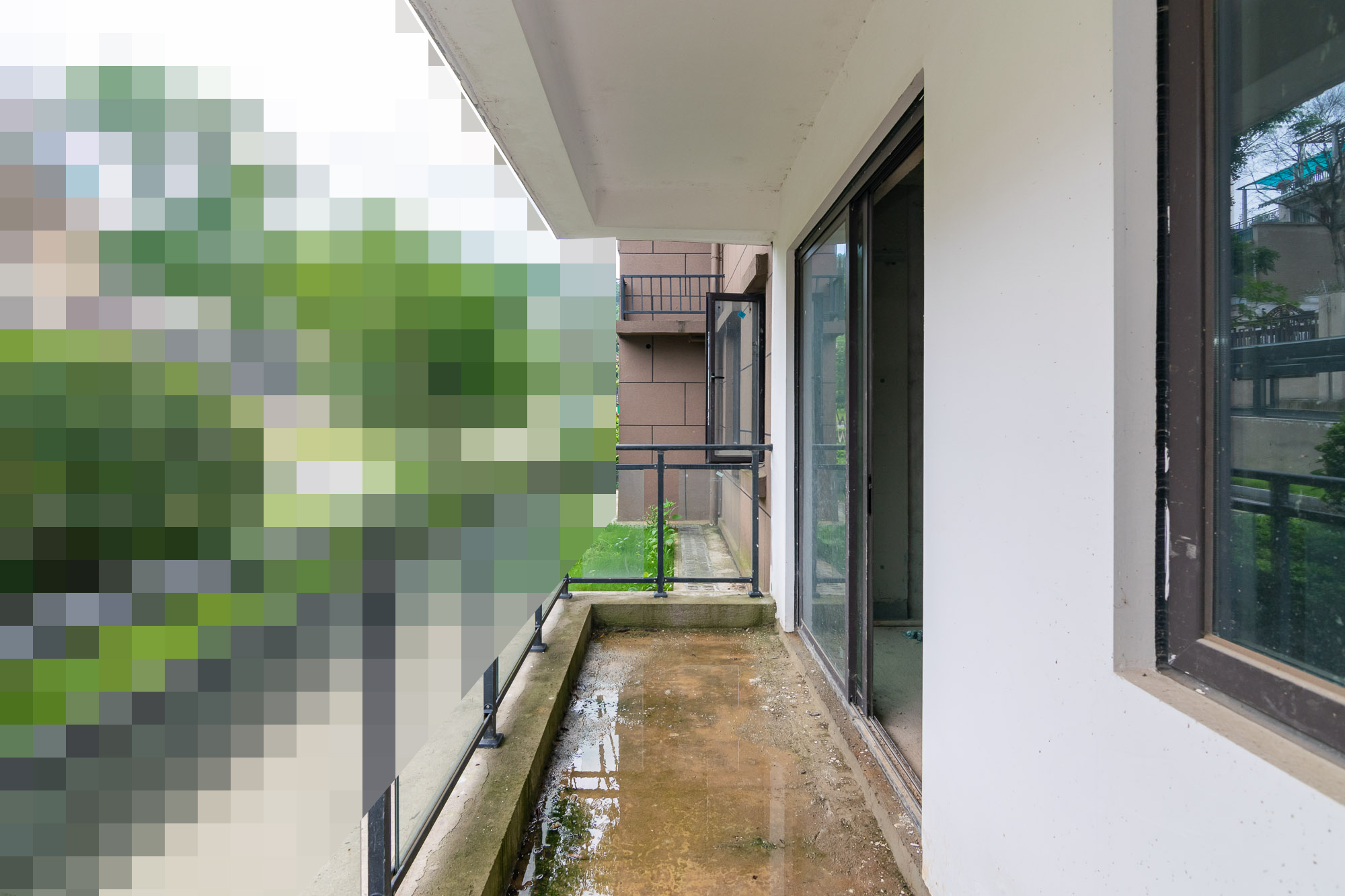 润和谷山郡(悦禧山庄水榭花都) 4室2厅2卫 137.5万 润和谷山郡(悦禧山庄水榭花都) 4室2厅2卫 137.5万阳台