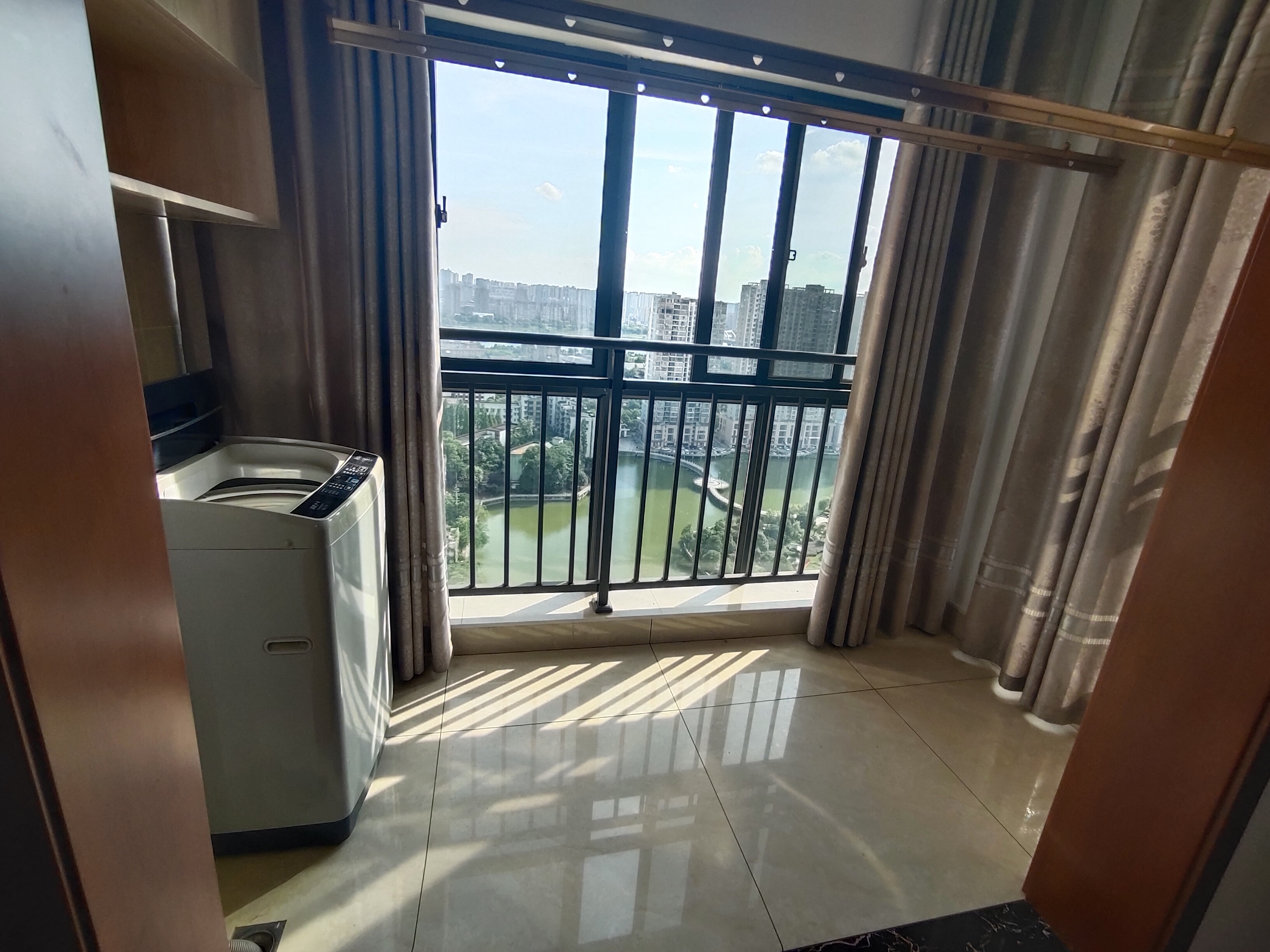 文化园三期  3室2厅1卫    65.0万 文化园三期  3室2厅1卫    65.0万室内图