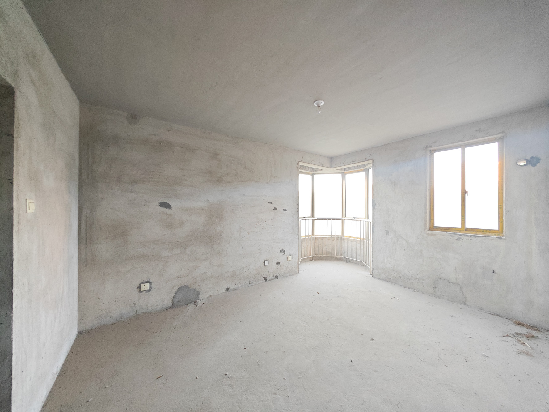 长潭佳园  3室2厅2卫    45.0万 长潭佳园  3室2厅2卫    45.0万卧室