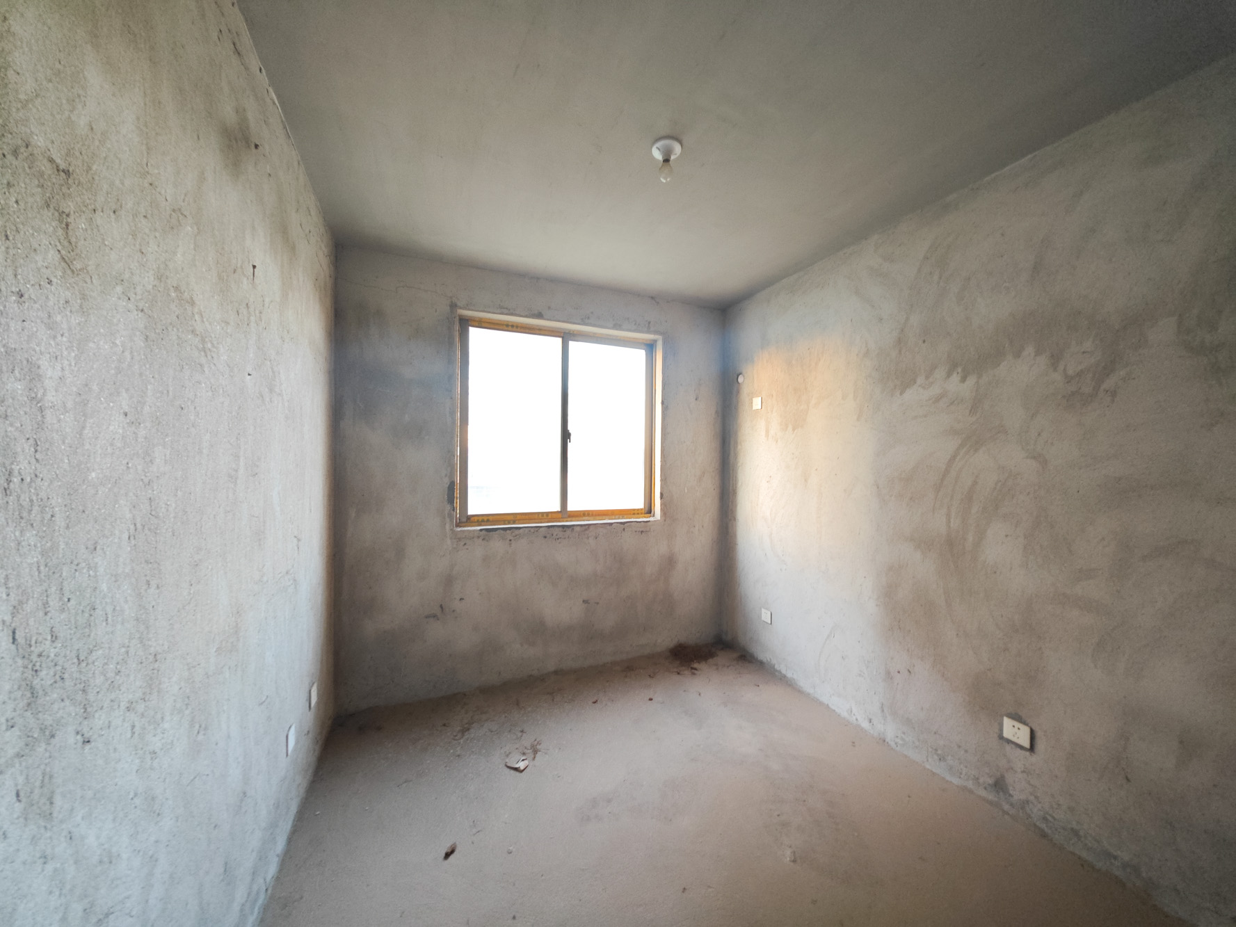 长潭佳园  3室2厅2卫    45.0万 长潭佳园  3室2厅2卫    45.0万卧室