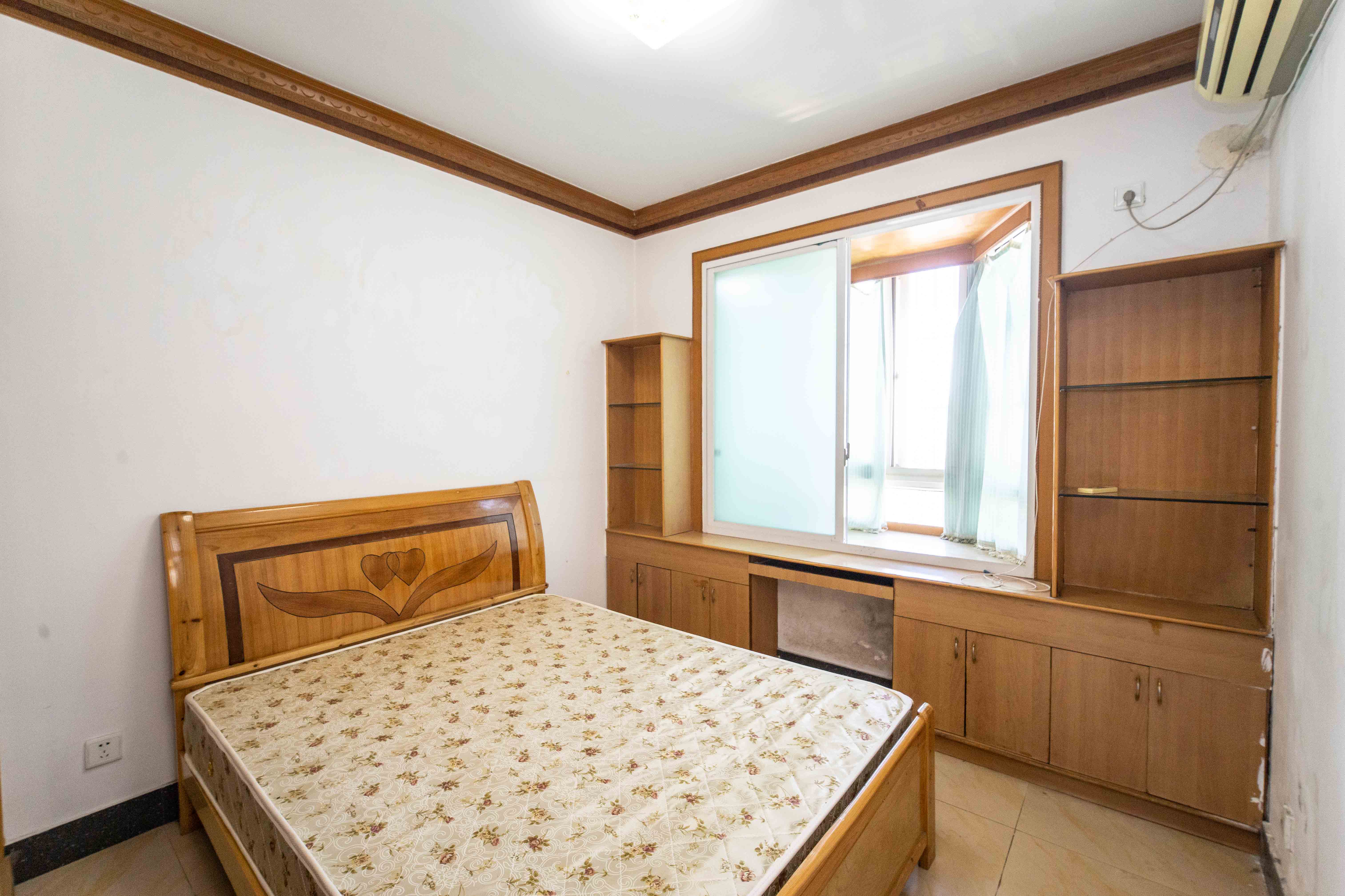 恒达花园  2室2厅1卫    40.8万卧室