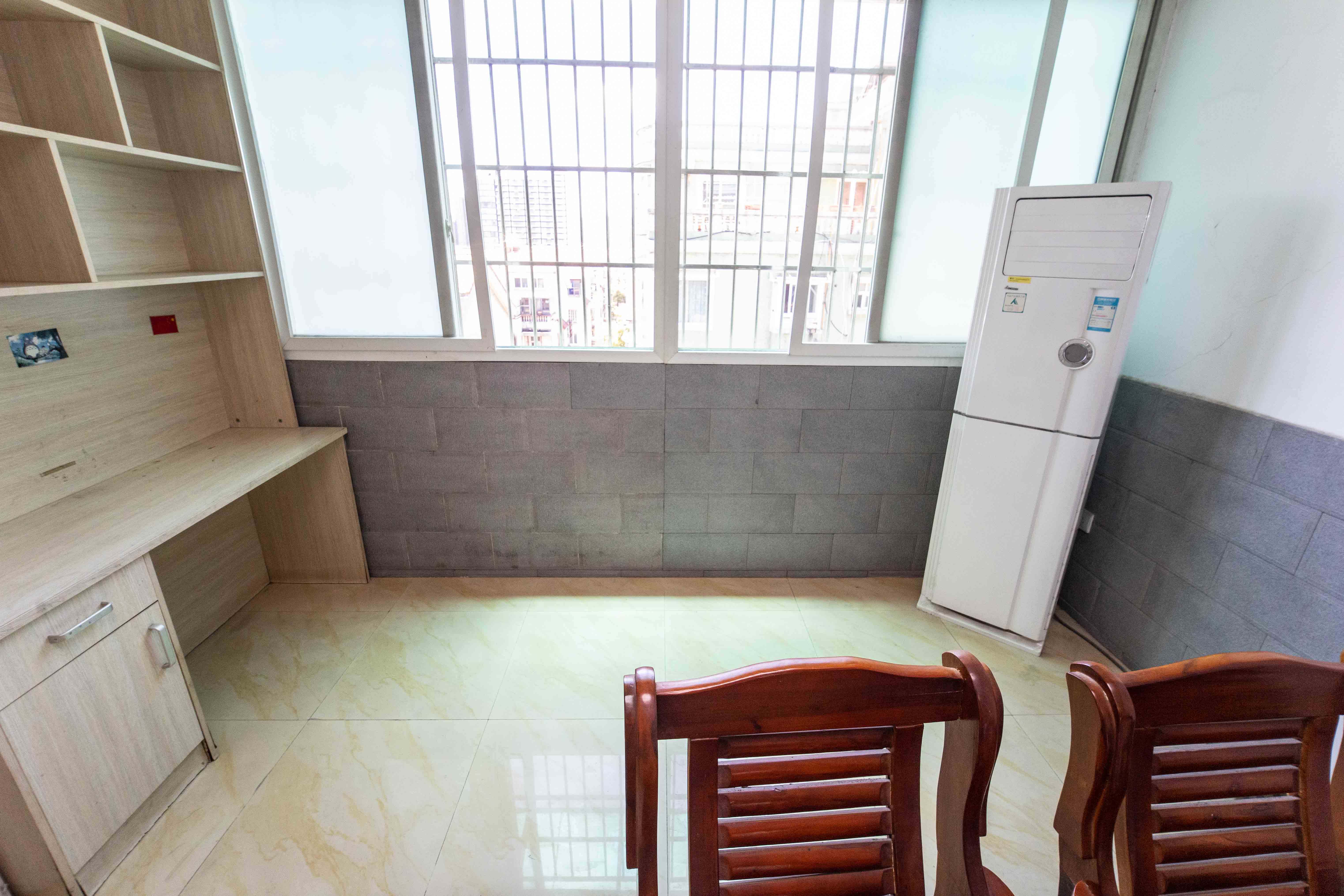 恒达花园  2室2厅1卫    40.8万阳台