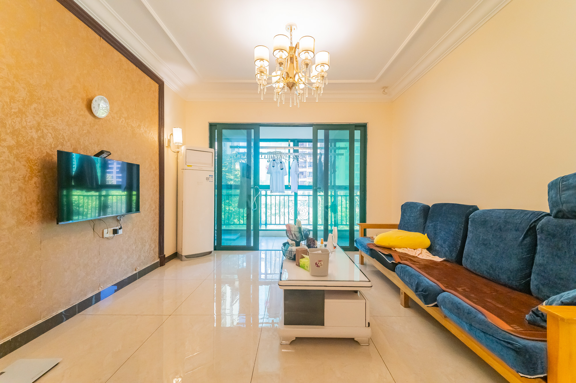 恒大翡翠华庭  3室2厅2卫    107.5万 恒大翡翠华庭  3室2厅2卫    107.5万