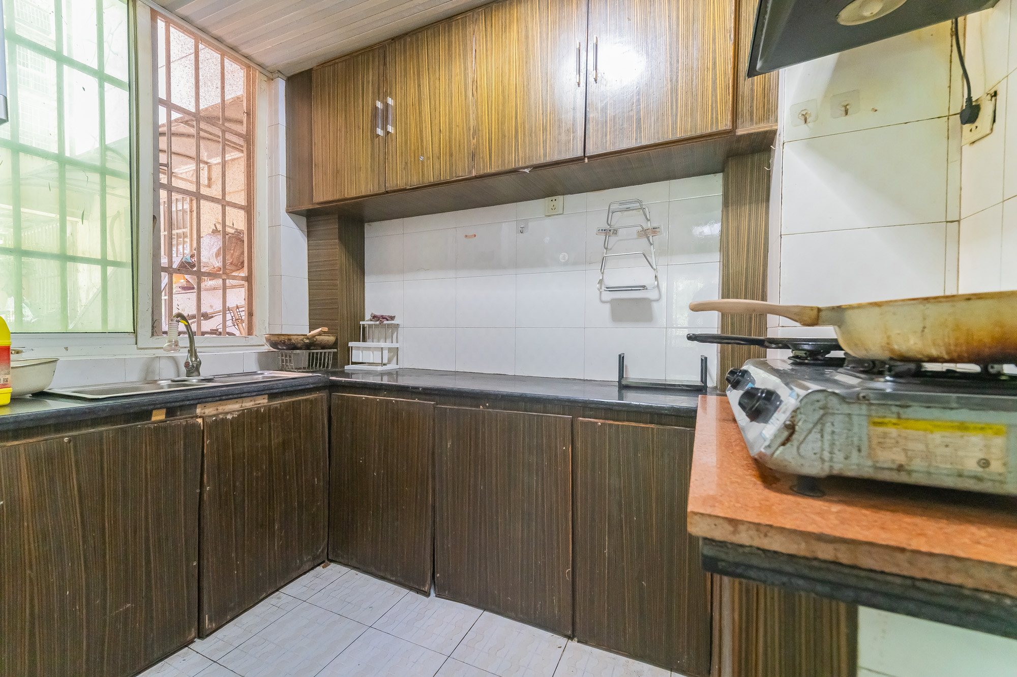 广泰家园  2室2厅1卫    52.8万 广泰家园  2室2厅1卫    52.8万厨房