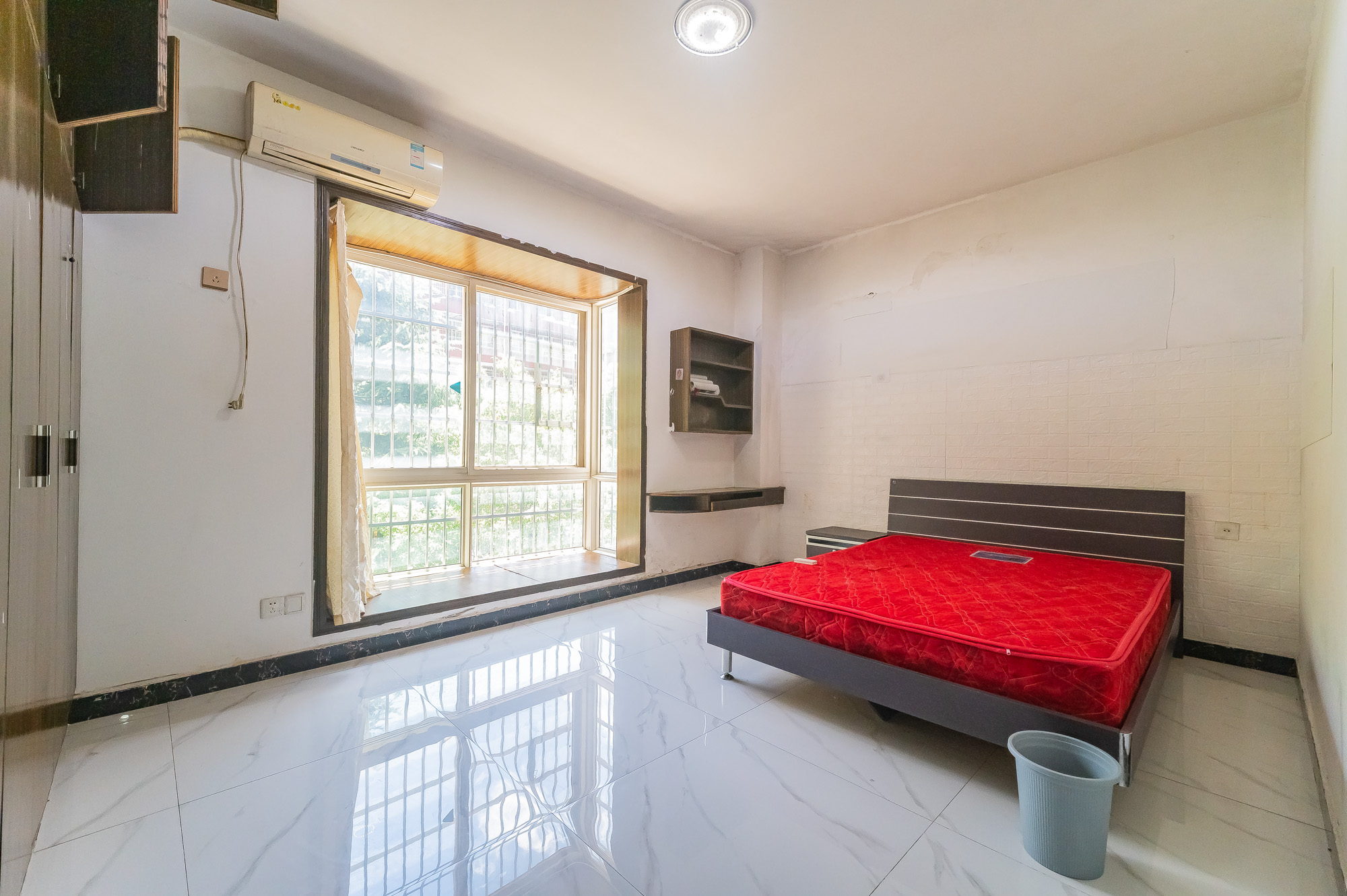 广泰家园  2室2厅1卫    52.8万 广泰家园  2室2厅1卫    52.8万卧室