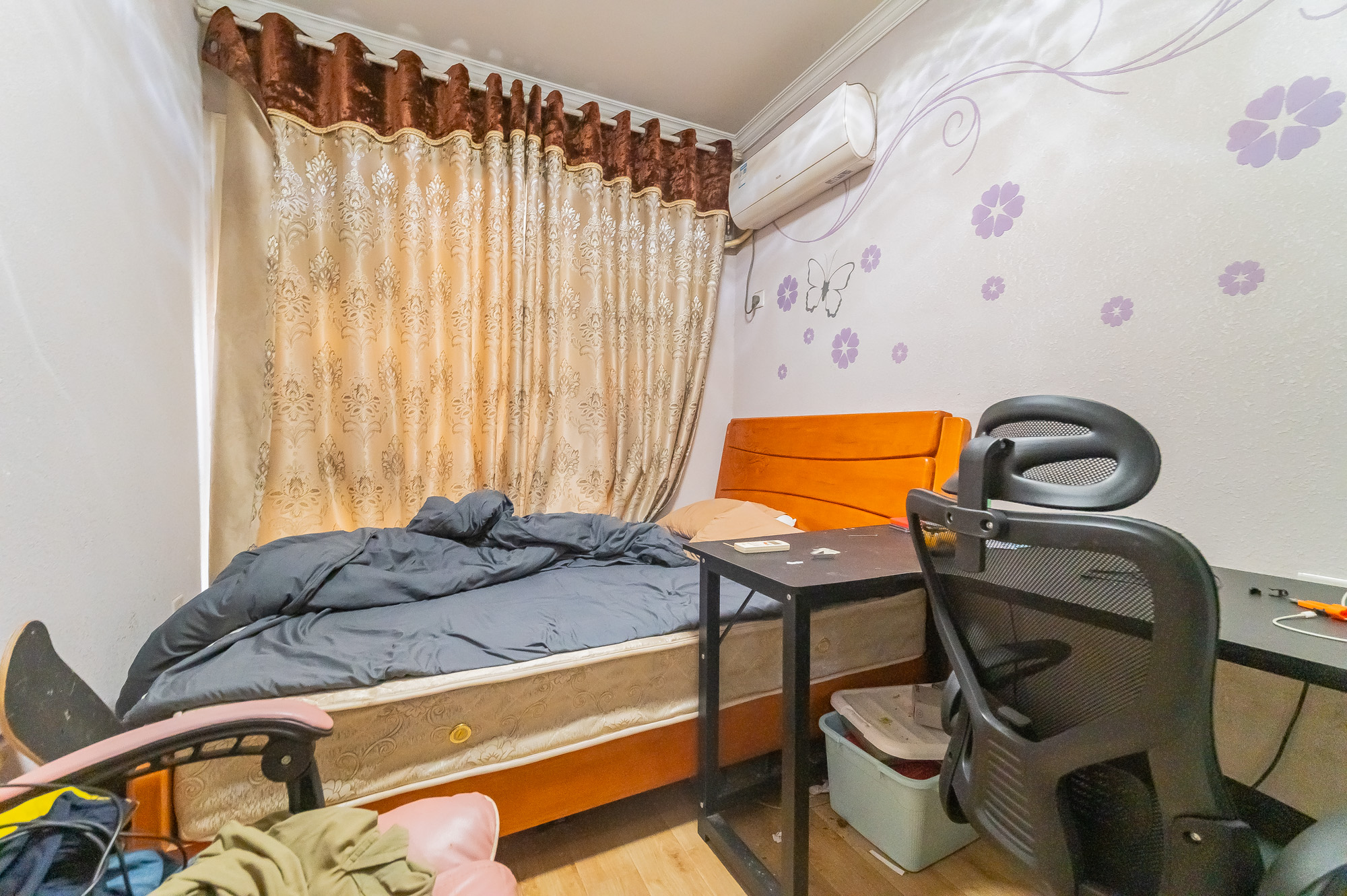 海伦春天 3室2厅2卫 99.98万 海伦春天 3室2厅2卫 99.98万卧室