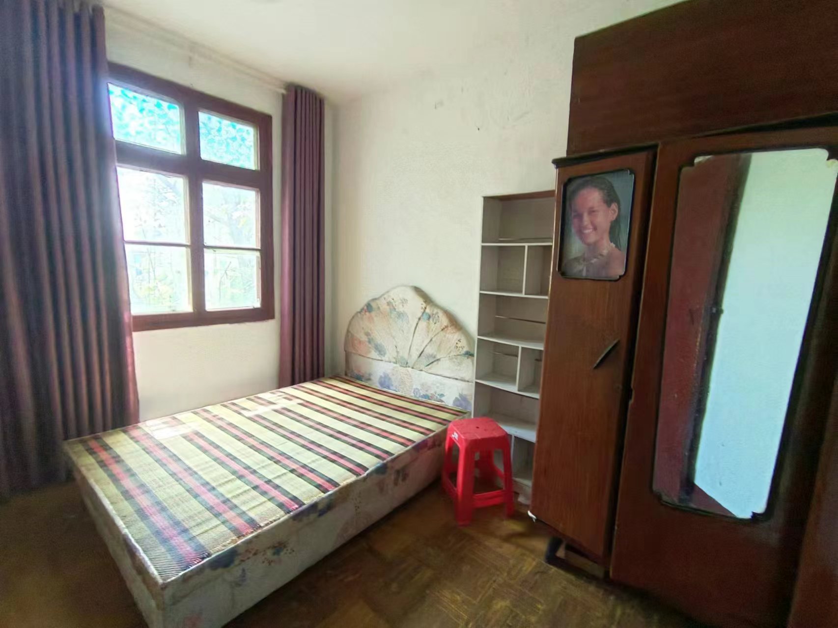 金属大厦 3室2厅1卫 24.0万 金属大厦 3室2厅1卫 24.0万室内图