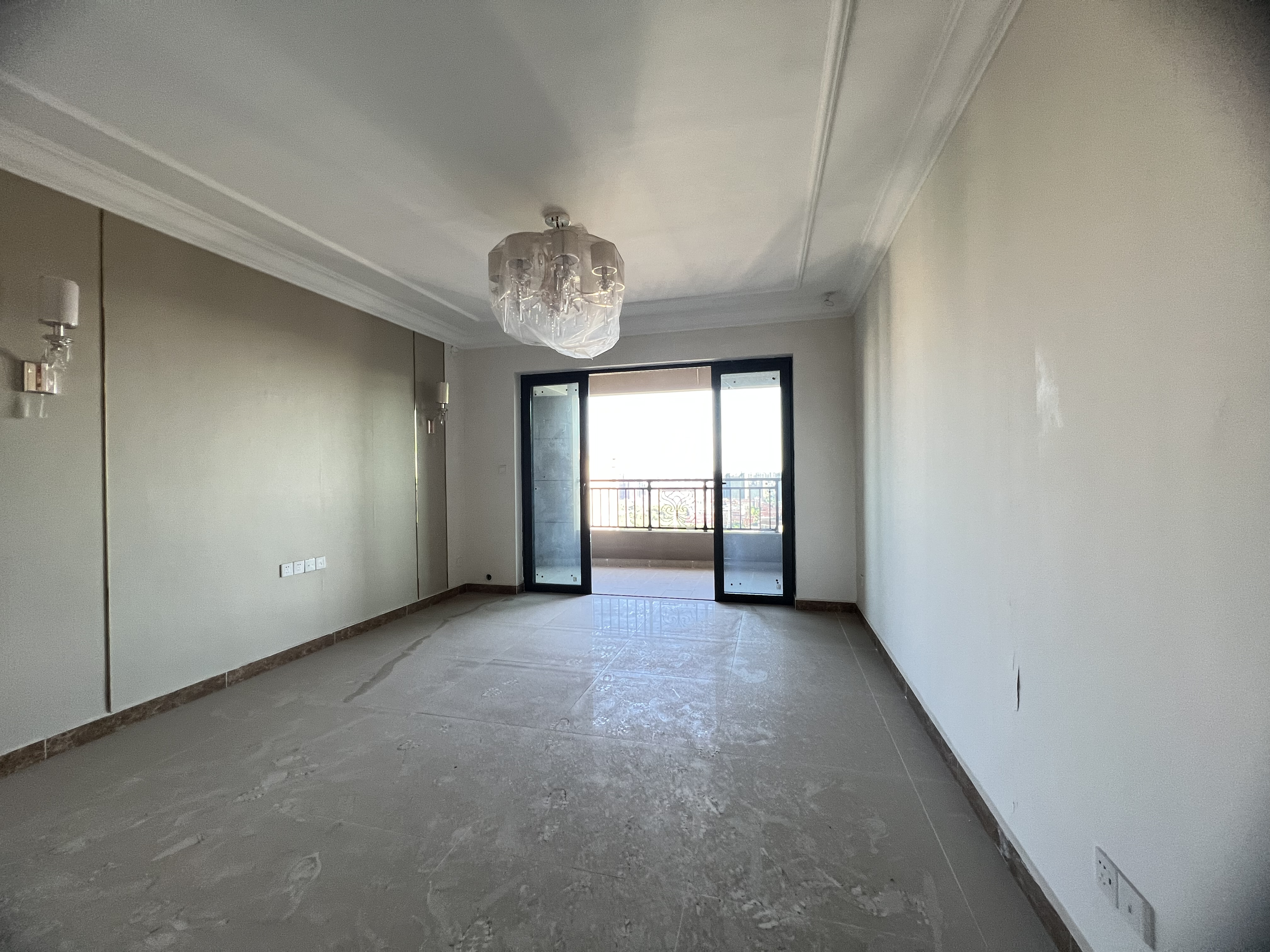 恒大华府 4室2厅2卫 80.0万 恒大华府 4室2厅2卫 80.0万室内图