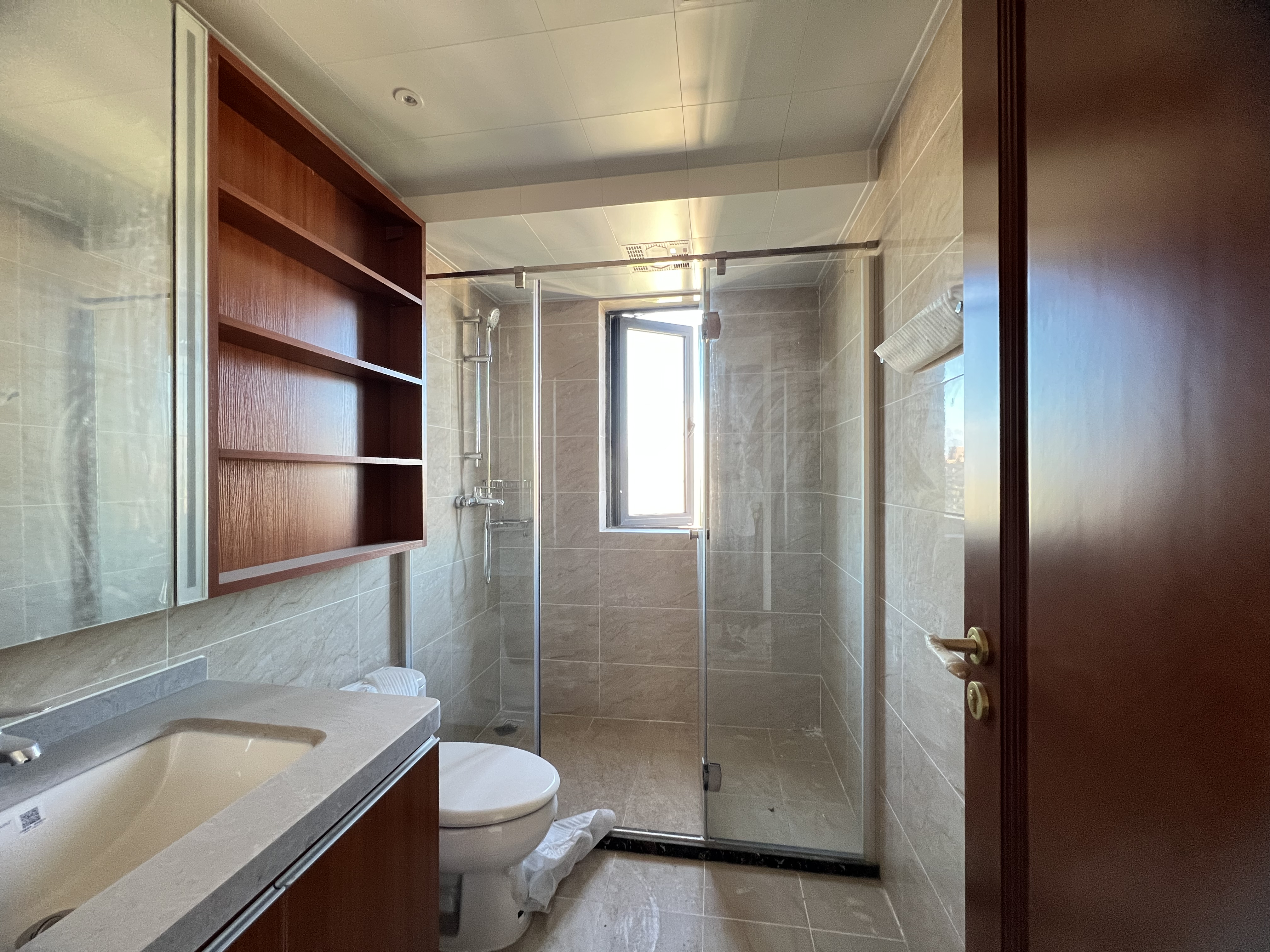 恒大华府 4室2厅2卫 80.0万 恒大华府 4室2厅2卫 80.0万室内图